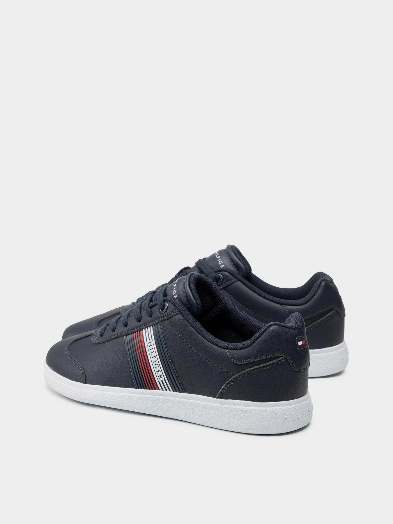 Кеди Tommy Hilfiger Core Corporate Leather Cupsole модель FM0FM03624-DW5 Фото