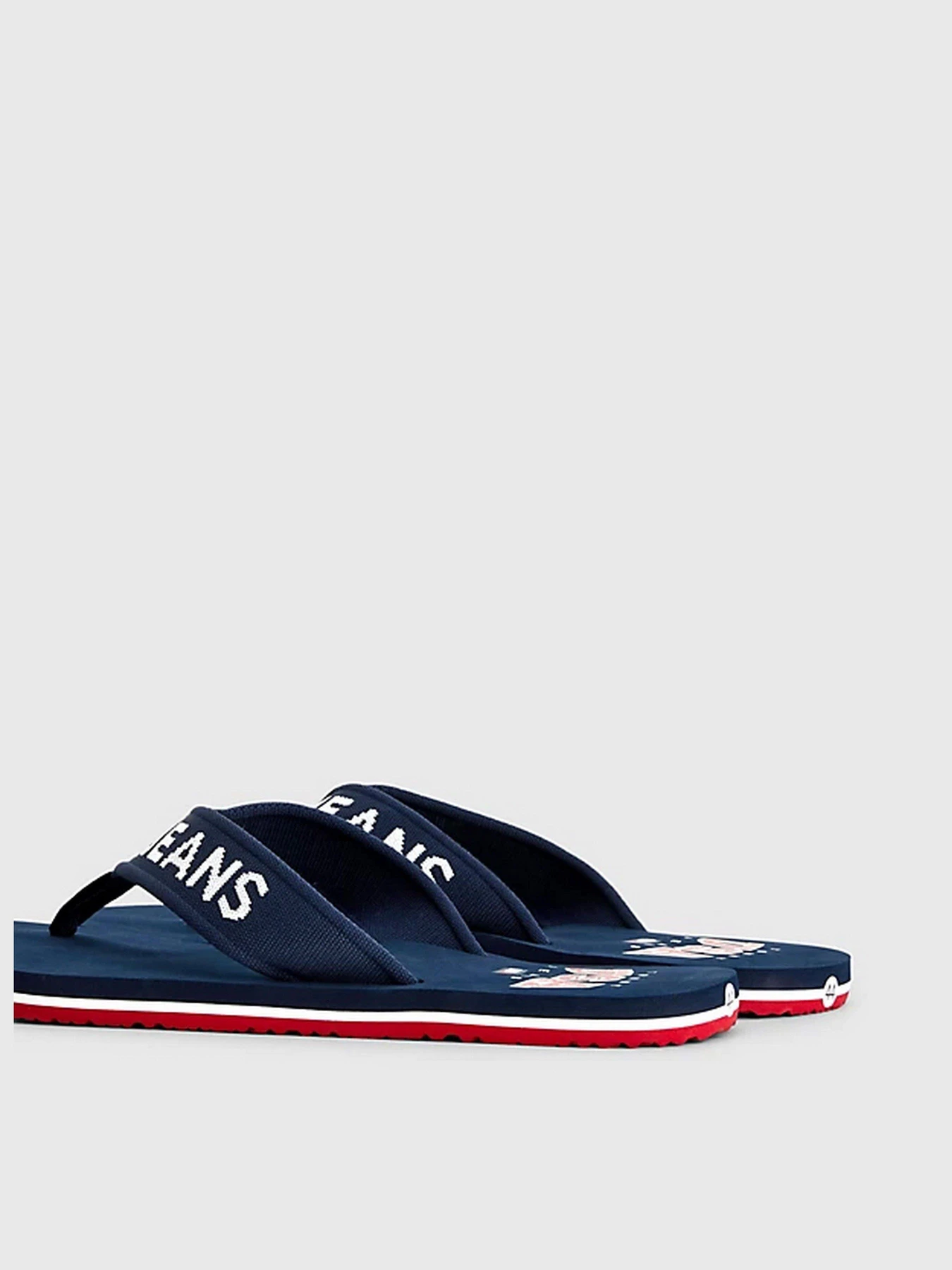 Шлёпанцы Tommy Hilfiger модель EM0EM01147-C87 Шлёпанцы Tommy Hilfiger модель EM0EM01147-C87 Фото
