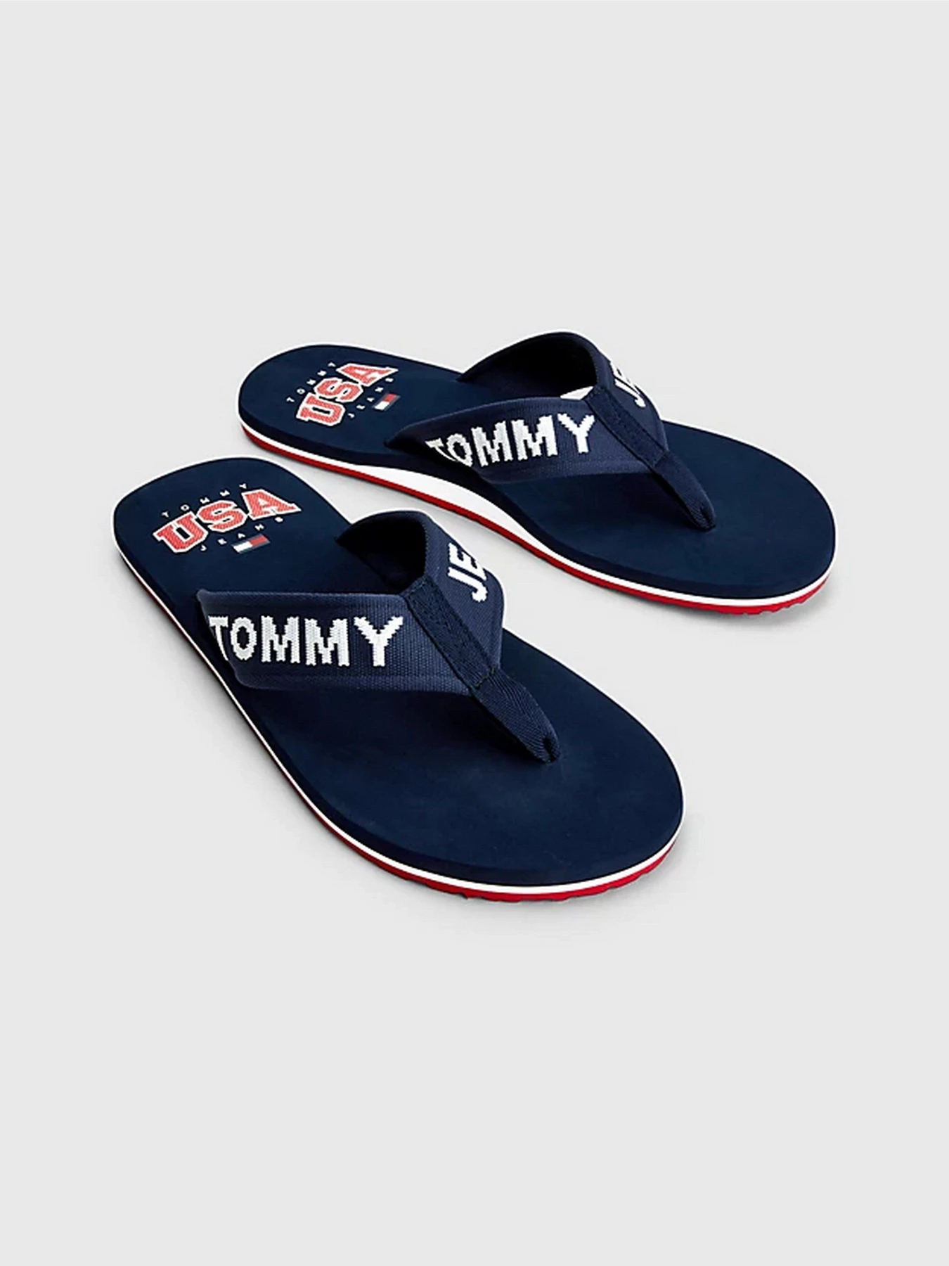 Шлёпанцы Tommy Hilfiger модель EM0EM01147-C87 Шлёпанцы Tommy Hilfiger модель EM0EM01147-C87 Фото