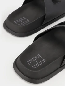Шльопанці Tommy Hilfiger модель EM0EM01148-BDS Фото