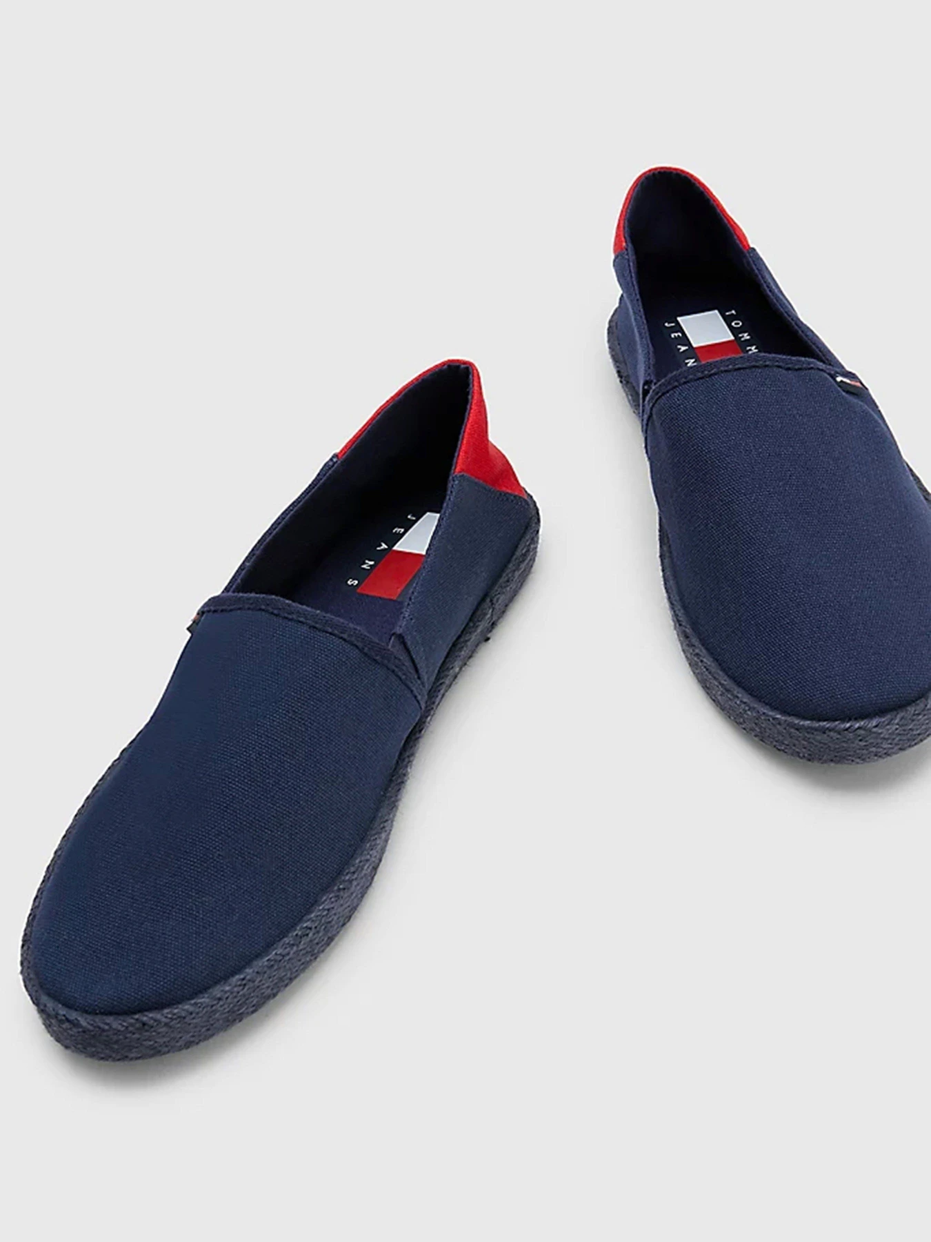 Слипоны и мокасины Tommy Hilfiger модель EM0EM01150-C87 Слипоны и мокасины Tommy Hilfiger модель EM0EM01150-C87 Фото