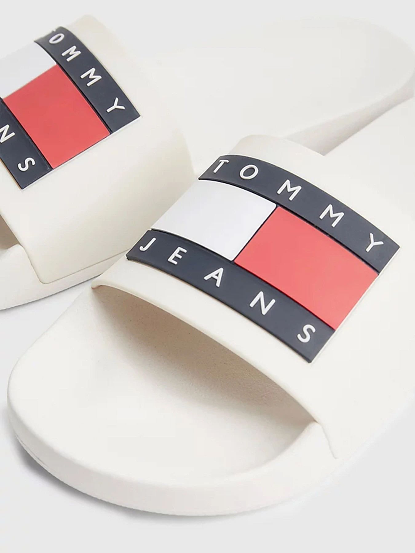 Шлёпанцы Tommy Hilfiger модель EM0EM01191-TCR Фото