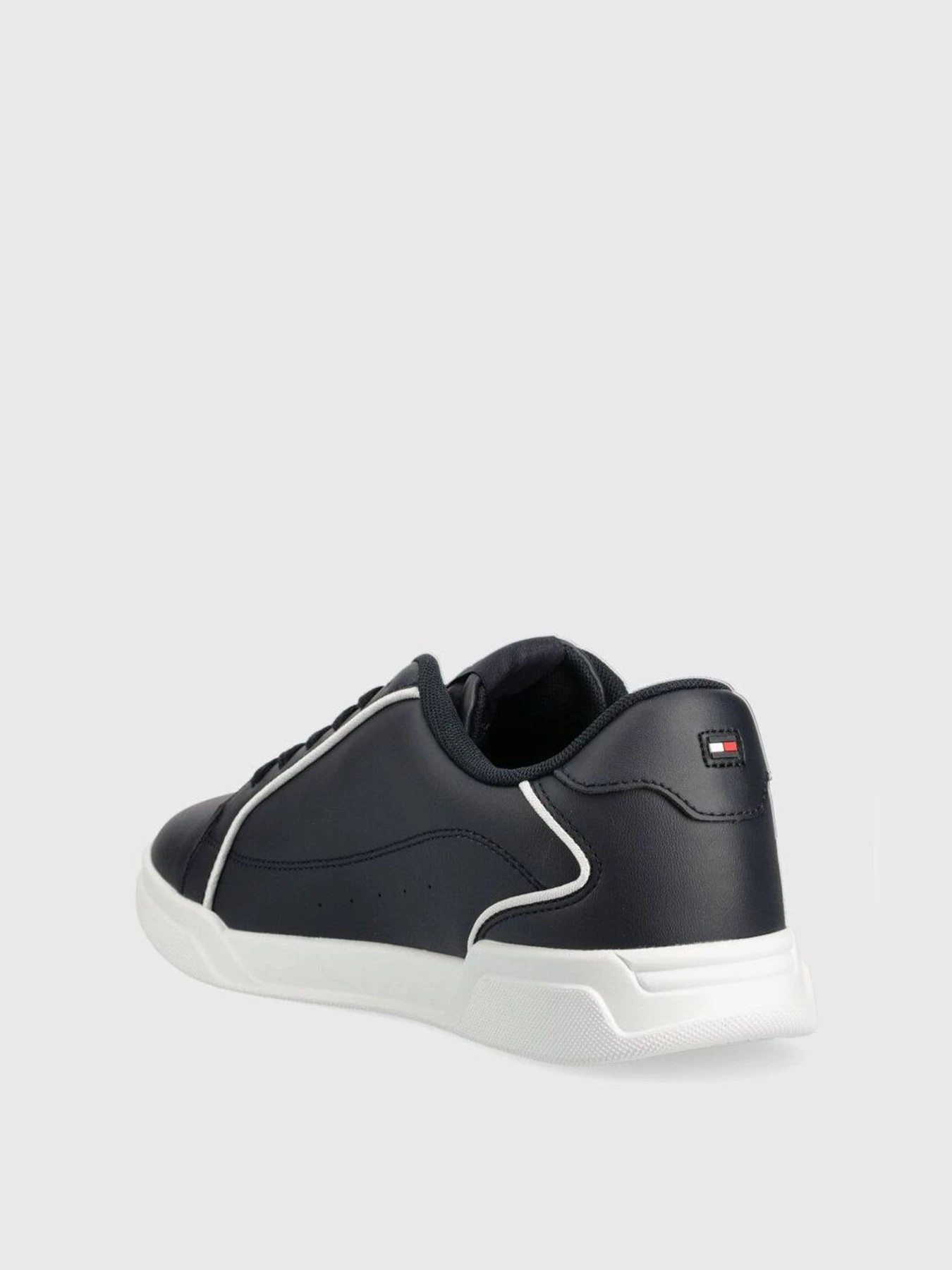 Кросівки Tommy Hilfiger модель FM0FM04429-DW5 Кросівки Tommy Hilfiger модель FM0FM04429-DW5 Фото