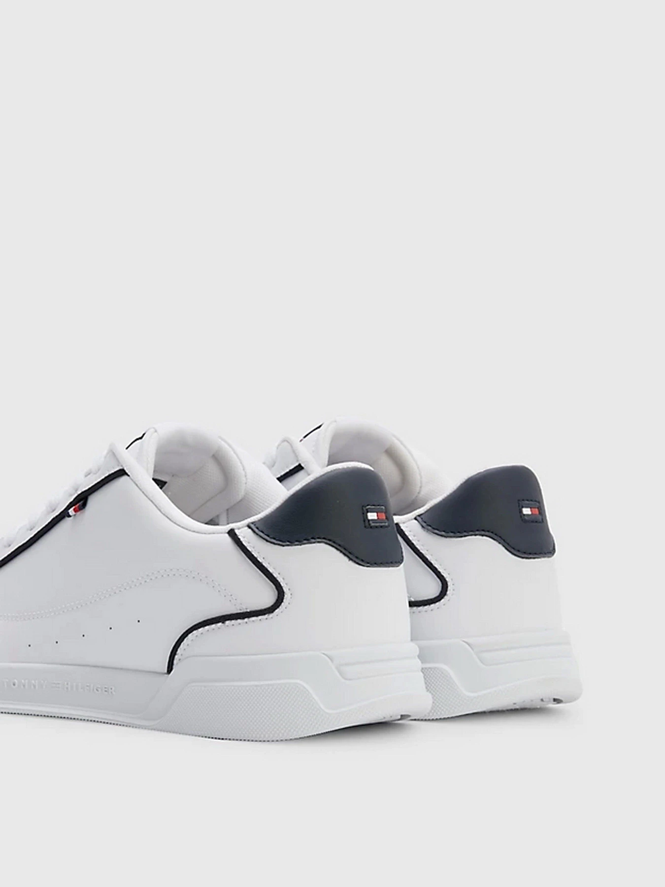 Кроссовки Tommy Hilfiger модель FM0FM04429-YBS Кроссовки Tommy Hilfiger модель FM0FM04429-YBS Фото