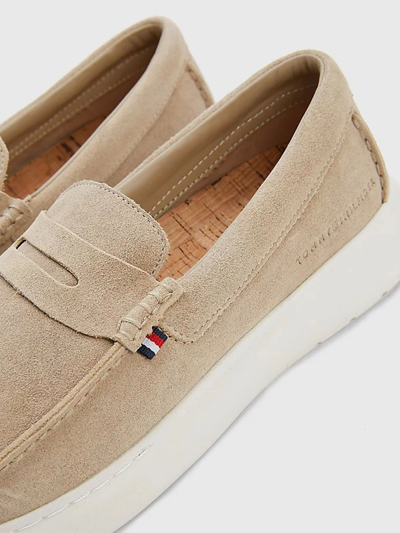 Туфли и лоферы Tommy Hilfiger модель FM0FM04440-AEG Фото