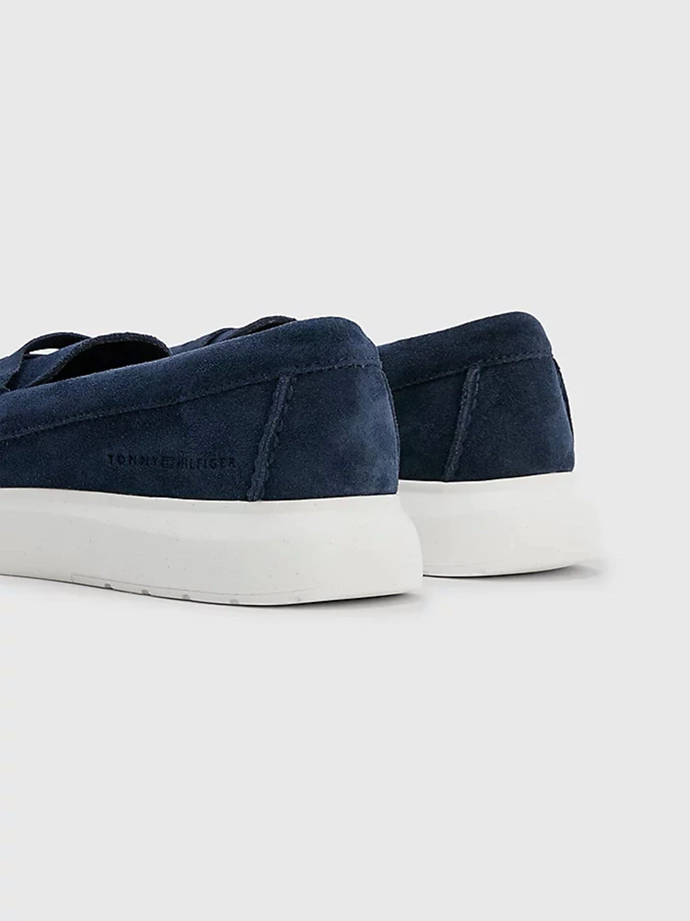 Туфли и лоферы Tommy Hilfiger модель FM0FM04440-DW5 Туфли и лоферы Tommy Hilfiger модель FM0FM04440-DW5 Фото
