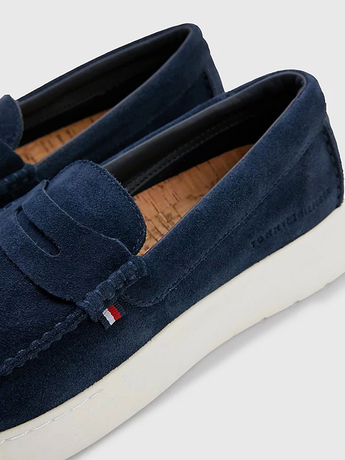 Туфли и лоферы Tommy Hilfiger модель FM0FM04440-DW5 Туфли и лоферы Tommy Hilfiger модель FM0FM04440-DW5 Фото