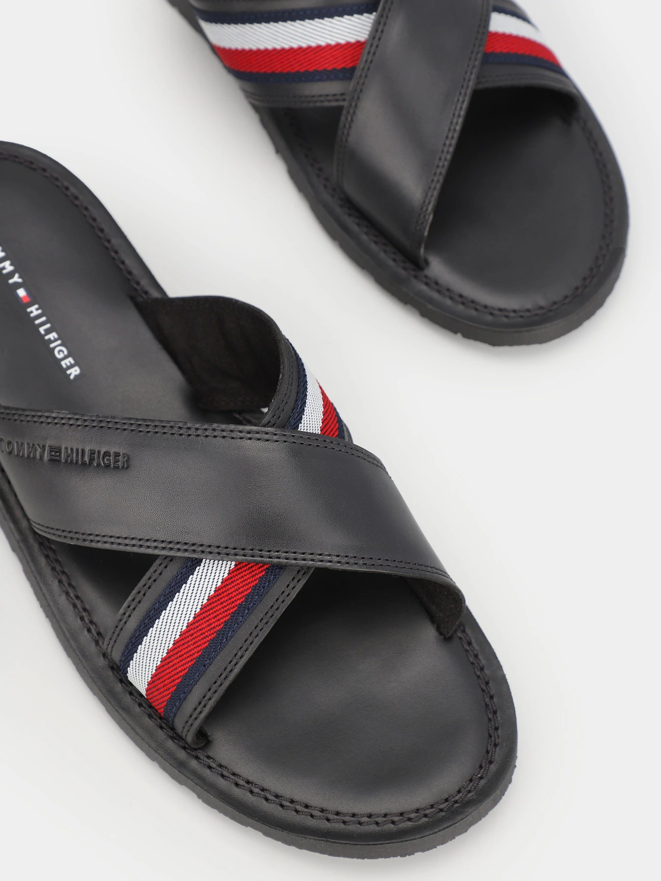 Шльопанці Tommy Hilfiger модель FM0FM04457-BDS Шльопанці Tommy Hilfiger модель FM0FM04457-BDS Фото