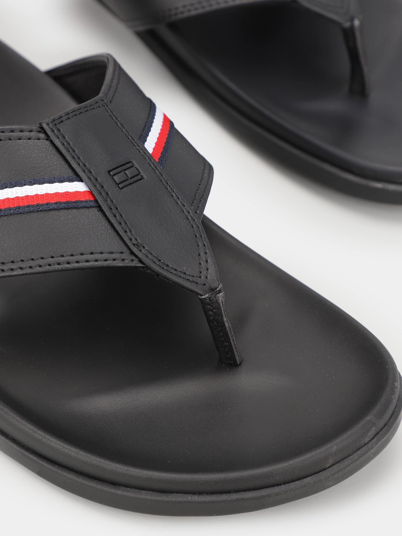 Шльопанці Tommy Hilfiger модель FM0FM04460-BDS Фото