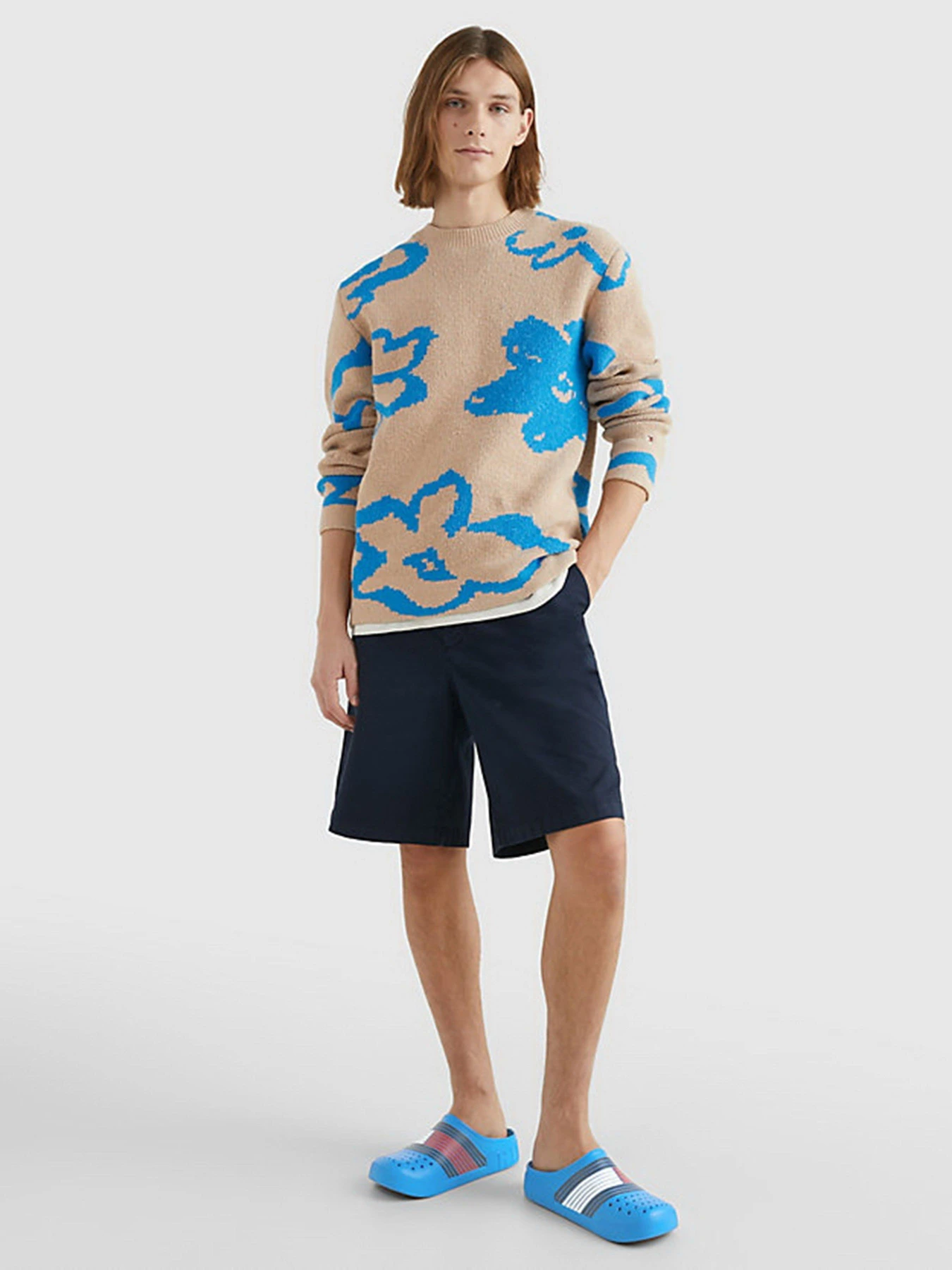Шлёпанцы Tommy Hilfiger модель FM0FM04467-CZW Шлёпанцы Tommy Hilfiger модель FM0FM04467-CZW Фото