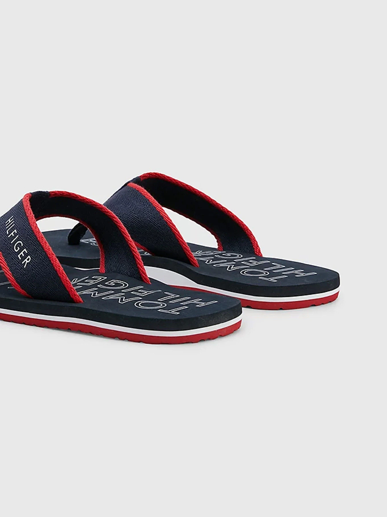Шлёпанцы Tommy Hilfiger модель FM0FM04469-DW5 Фото