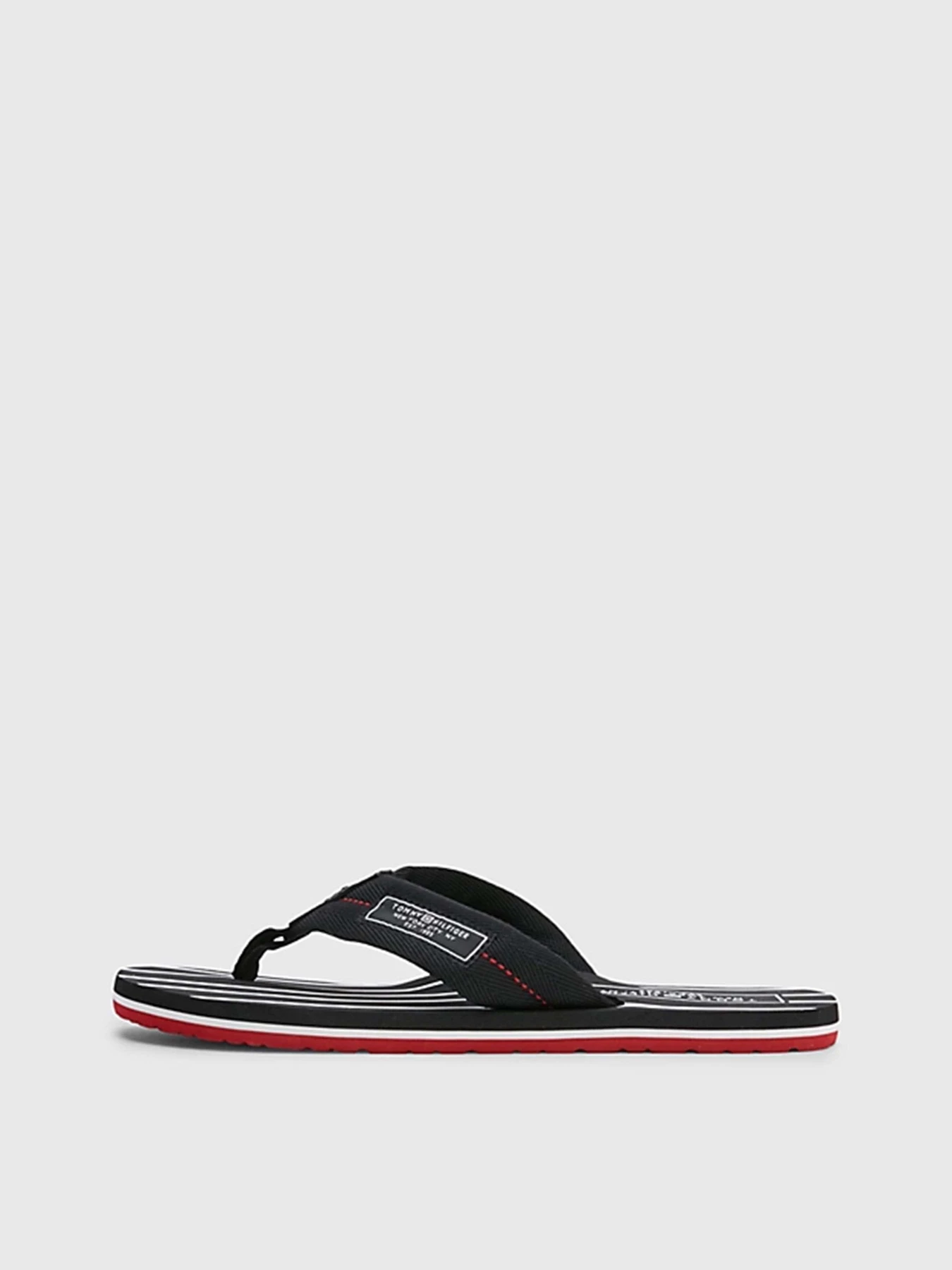 Шлёпанцы Tommy Hilfiger модель FM0FM04470-BDS Шлёпанцы Tommy Hilfiger модель FM0FM04470-BDS Фото