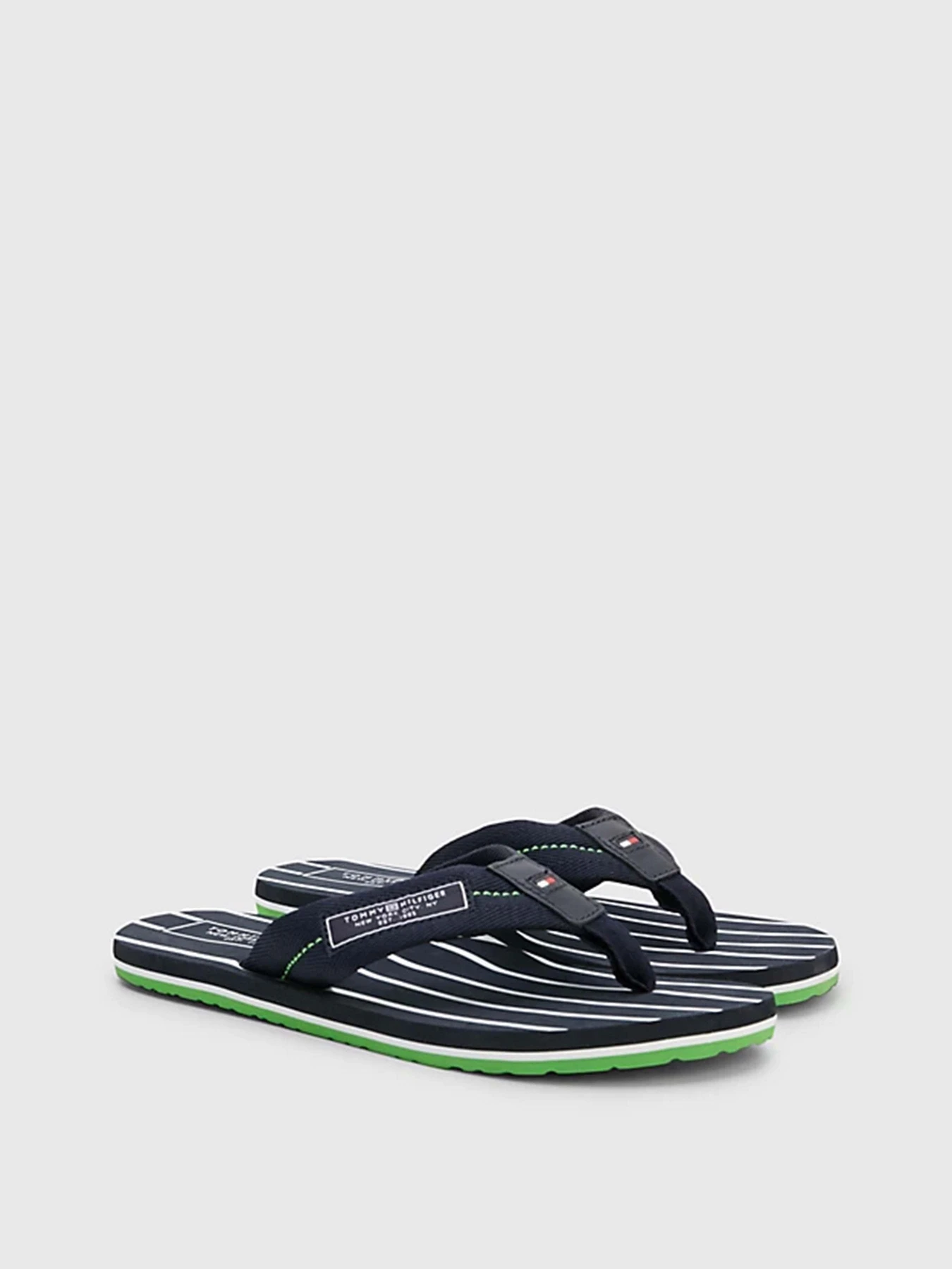 Шлёпанцы Tommy Hilfiger модель FM0FM04470-DW5 Шлёпанцы Tommy Hilfiger модель FM0FM04470-DW5 Фото