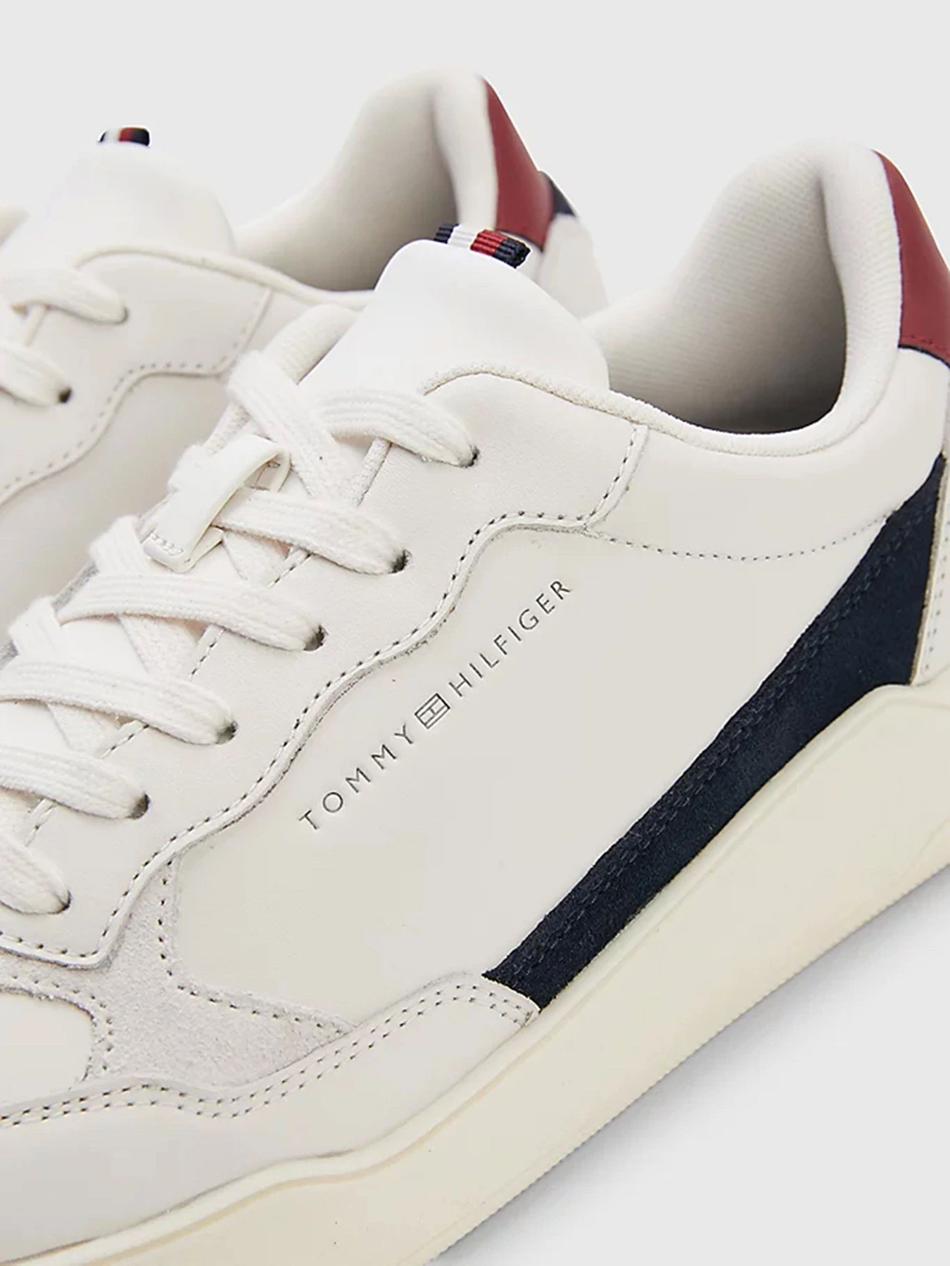 Кросівки Tommy Hilfiger модель FM0FM04490-AC0 Кросівки Tommy Hilfiger модель FM0FM04490-AC0 Фото