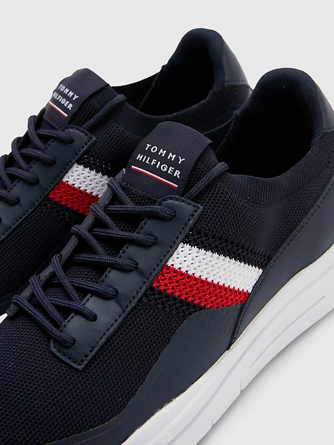 Кросівки Tommy Hilfiger модель FM0FM04502-DW5 Кросівки Tommy Hilfiger модель FM0FM04502-DW5 Фото