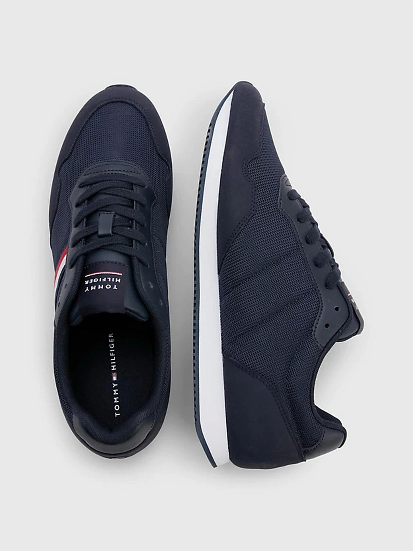 Кроссовки Tommy Hilfiger модель FM0FM04504-DW5 Кроссовки Tommy Hilfiger модель FM0FM04504-DW5 Фото