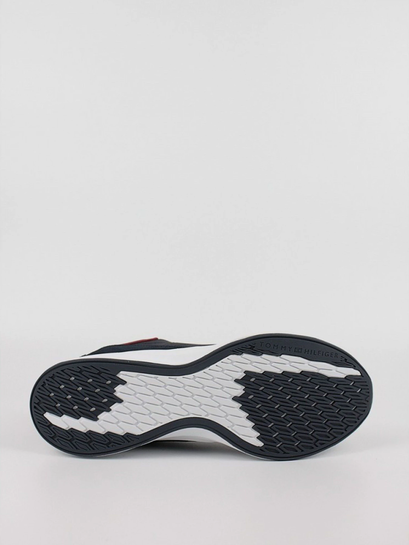 Кроссовки Tommy Hilfiger модель FM0FM04564-DW5 Кроссовки Tommy Hilfiger модель FM0FM04564-DW5 Фото