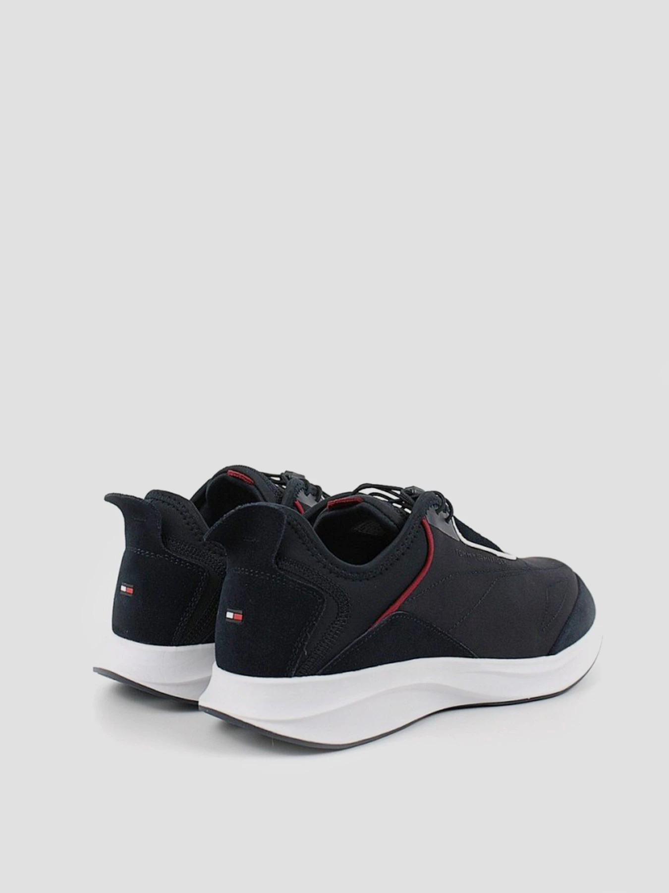 Кроссовки Tommy Hilfiger модель FM0FM04564-DW5 Кроссовки Tommy Hilfiger модель FM0FM04564-DW5 Фото