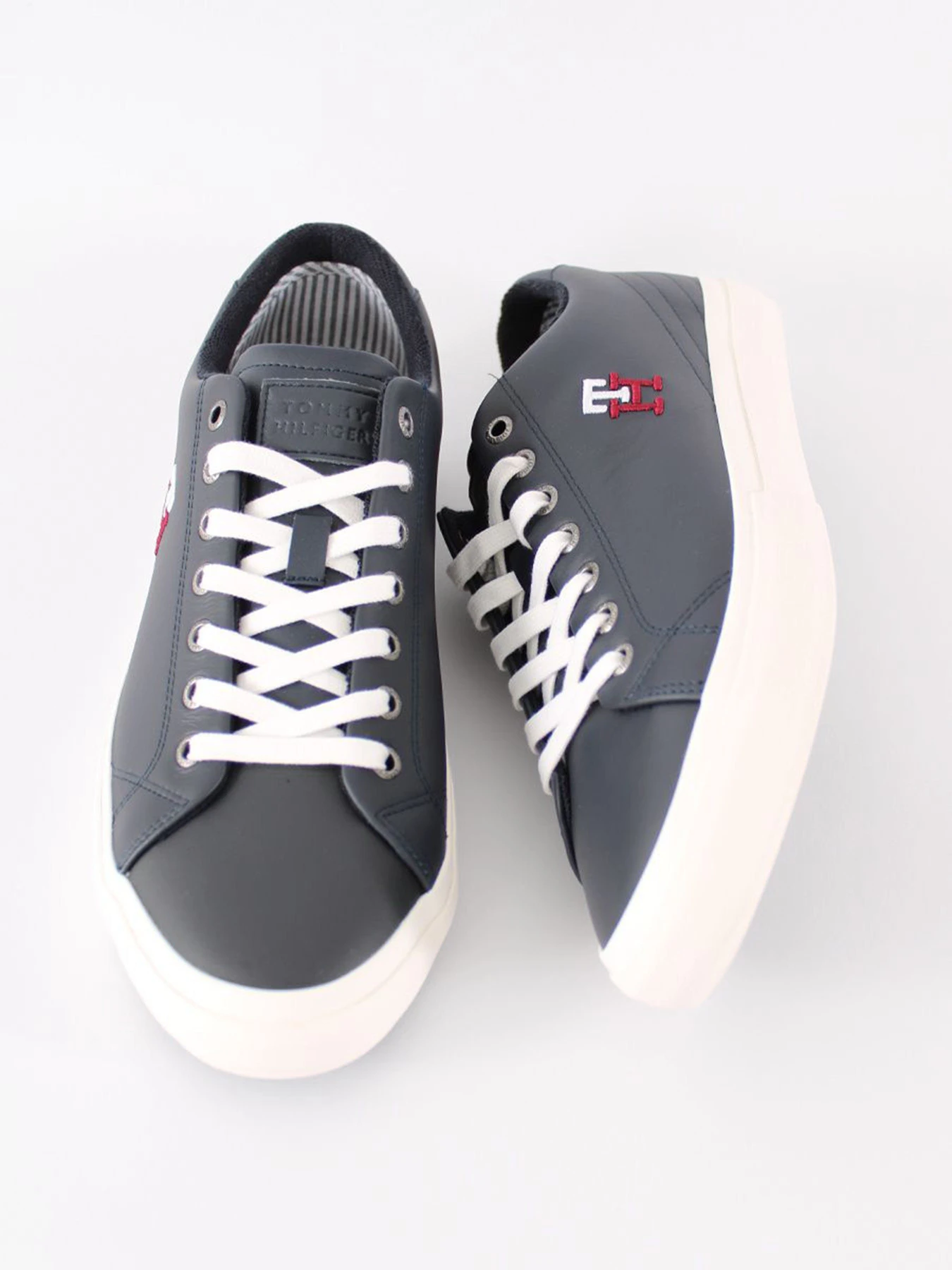 Кеди Tommy Hilfiger модель FM0FM04740-DW5 Фото