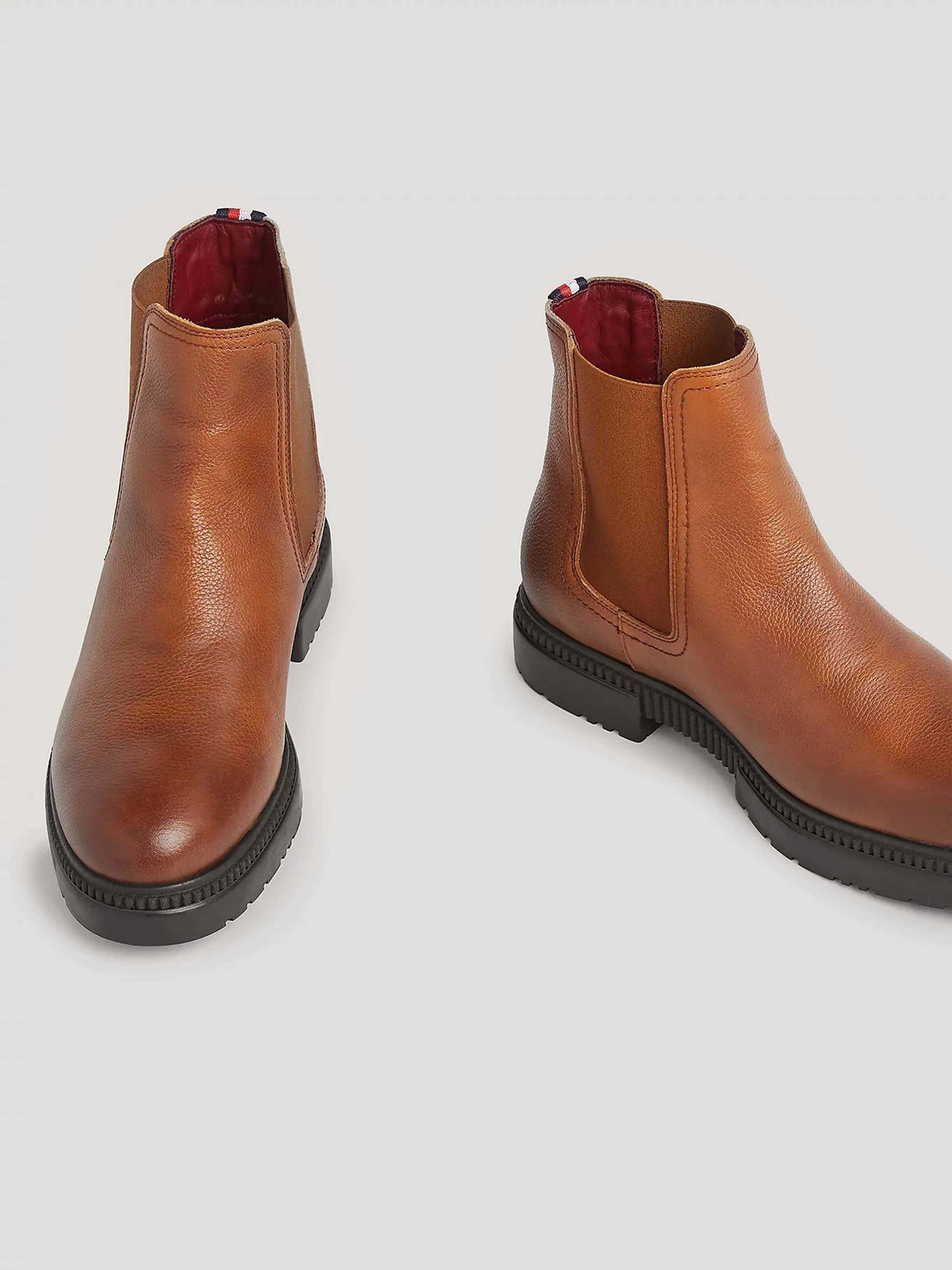 Ботинки и сапоги Tommy Hilfiger Comfort Cleated Termo Lth Chel модель FM0FM04650-GVI Ботинки и сапоги Tommy Hilfiger Comfort Cleated Termo Lth Chel модель FM0FM04650-GVI Фото