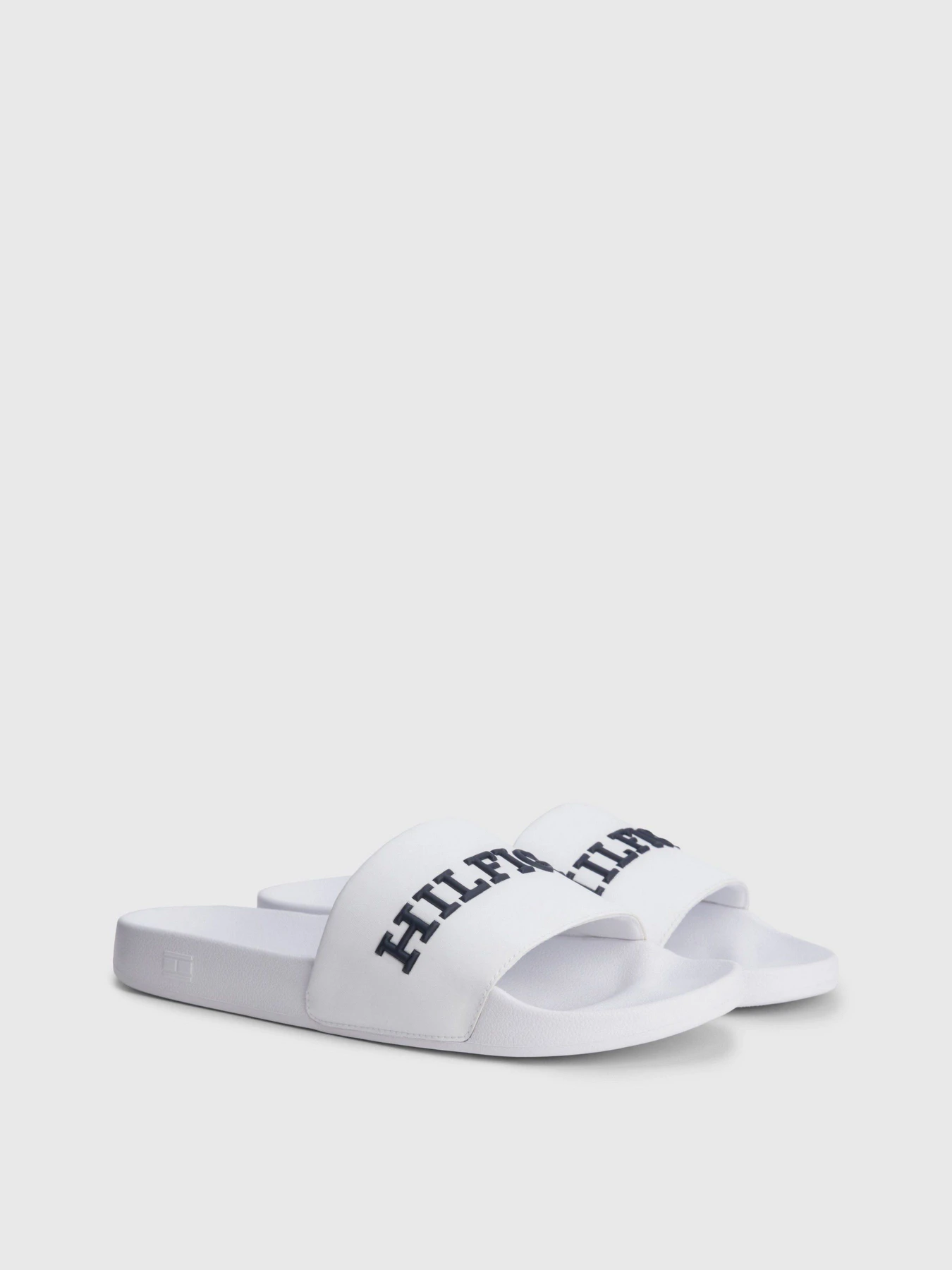 Шльопанці Tommy Hilfiger 3D TONAL LOGO модель FM0FM04612-YBS Шльопанці Tommy Hilfiger 3D TONAL LOGO модель FM0FM04612-YBS Фото