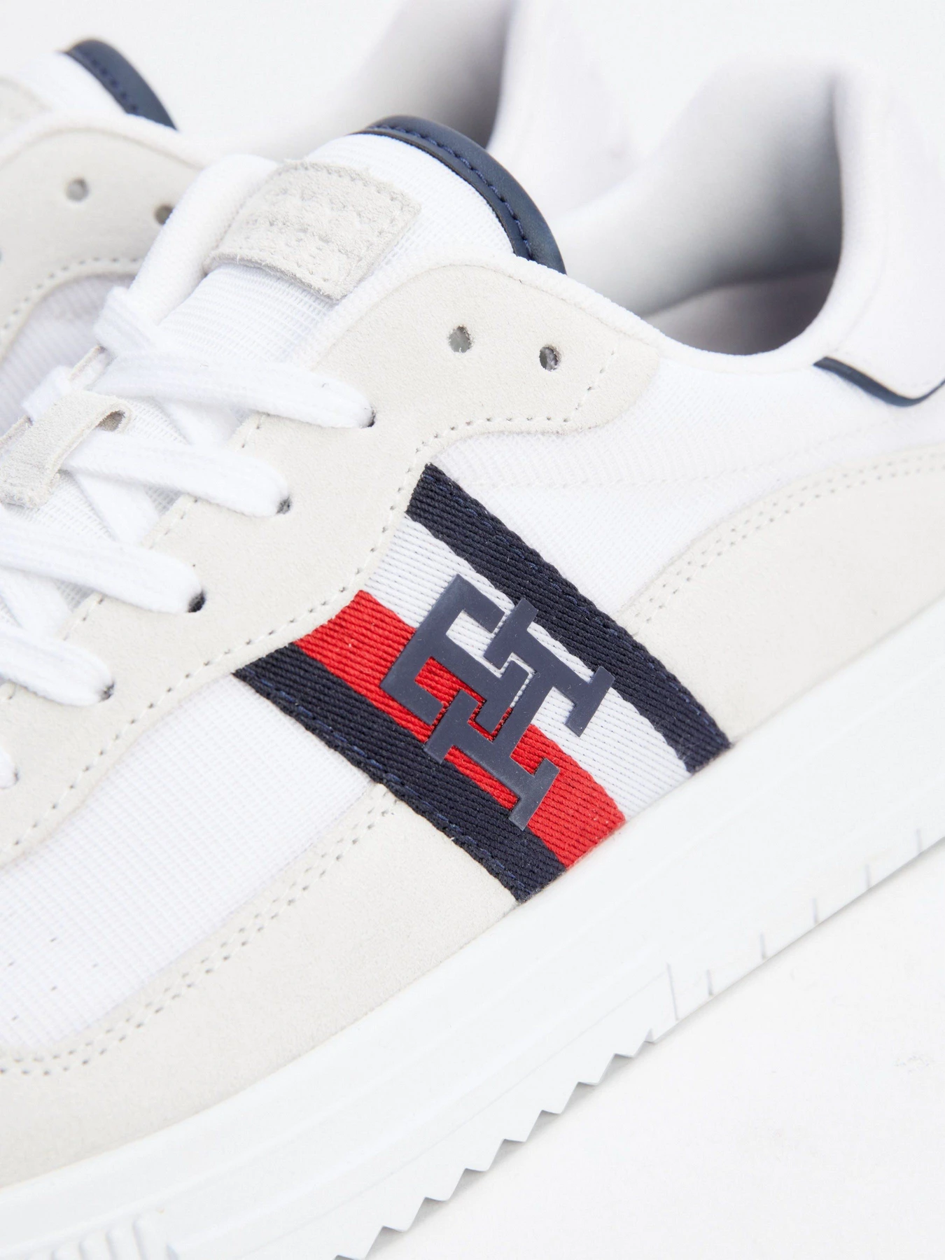 Кроссовки Tommy Hilfiger SUEDE CUPSOLE LACE-UP модель FM0FM04585-YBS Фото