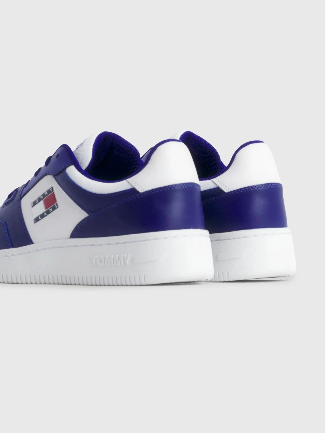 Кроссовки Tommy Hilfiger Tjm Basket модель EM0EM01215-C9B Фото