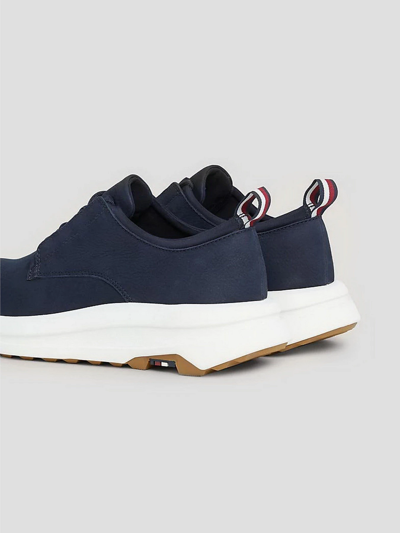 Кроссовки Tommy Hilfiger Nubuck Leather Hybrid Chunky Trainer Shoes модель FM0FM04671-DW5 Кроссовки Tommy Hilfiger Nubuck Leather Hybrid Chunky Trainer Shoes модель FM0FM04671-DW5 Фото