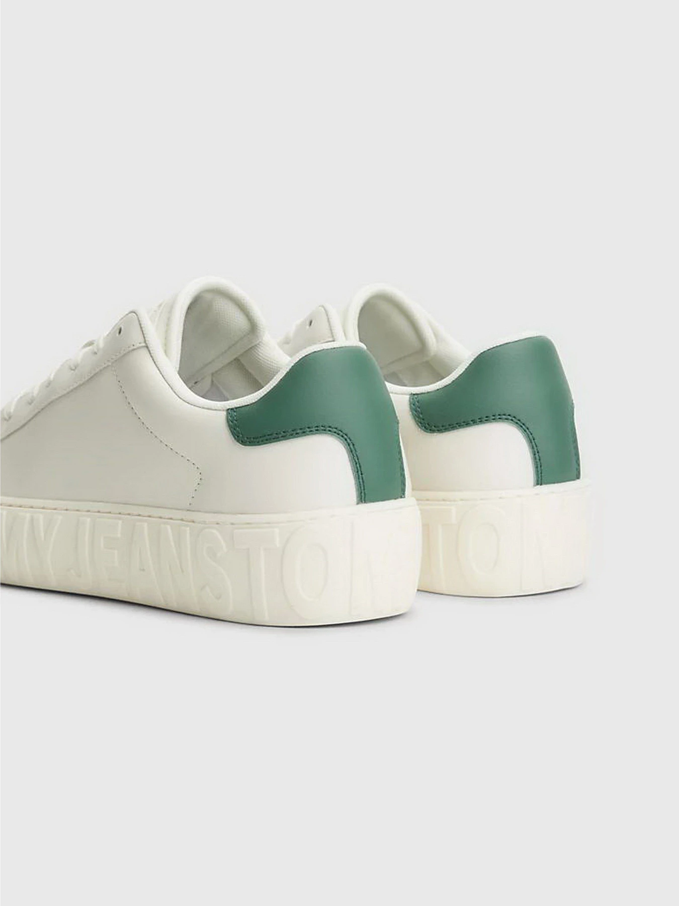 Кеди Tommy Hilfiger Leather Logo Cupsole Trainers модель EM0EM01213-YBI Кеди Tommy Hilfiger Leather Logo Cupsole Trainers модель EM0EM01213-YBI Фото