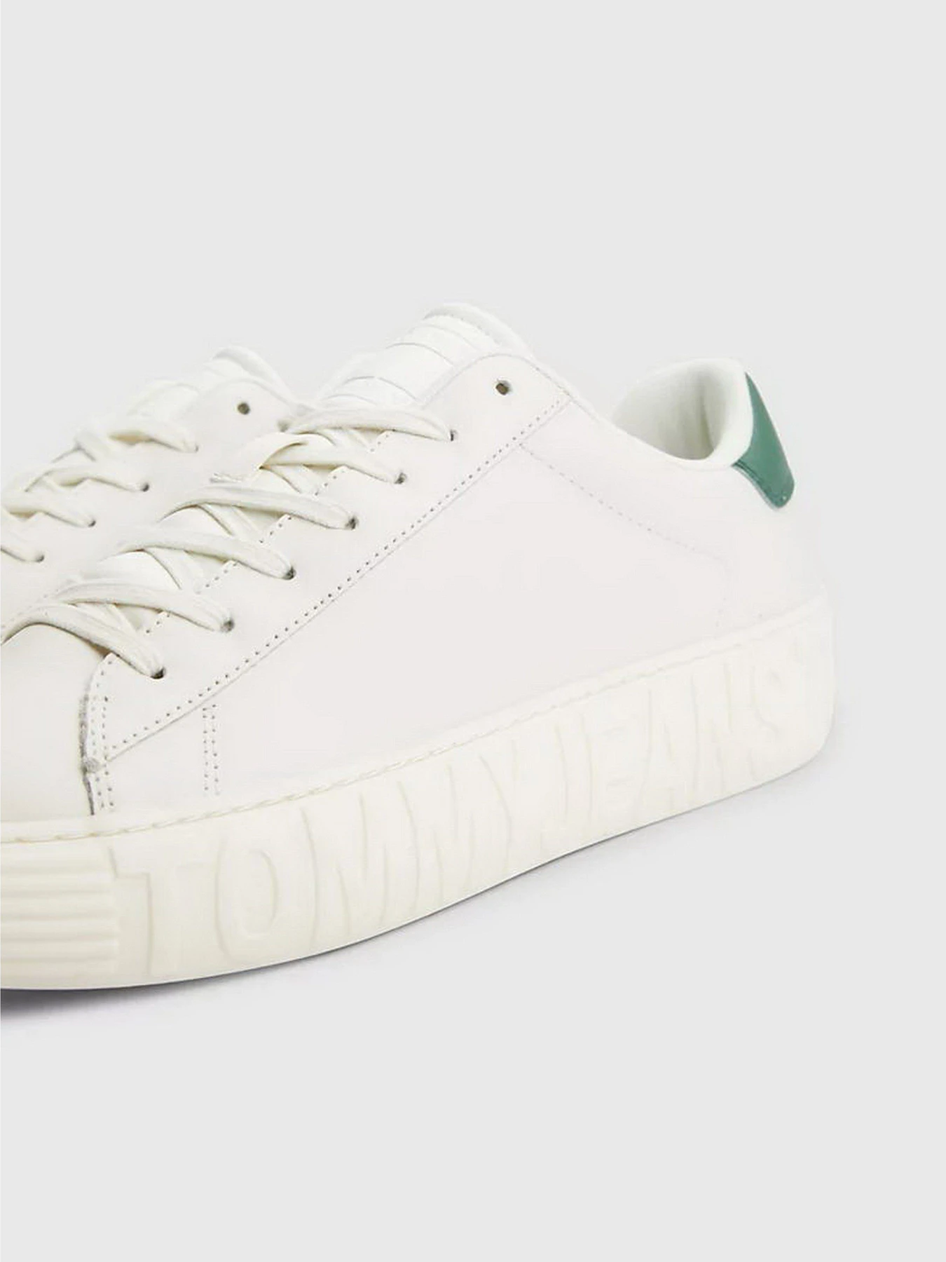Кеди Tommy Hilfiger Leather Logo Cupsole Trainers модель EM0EM01213-YBI Кеди Tommy Hilfiger Leather Logo Cupsole Trainers модель EM0EM01213-YBI Фото