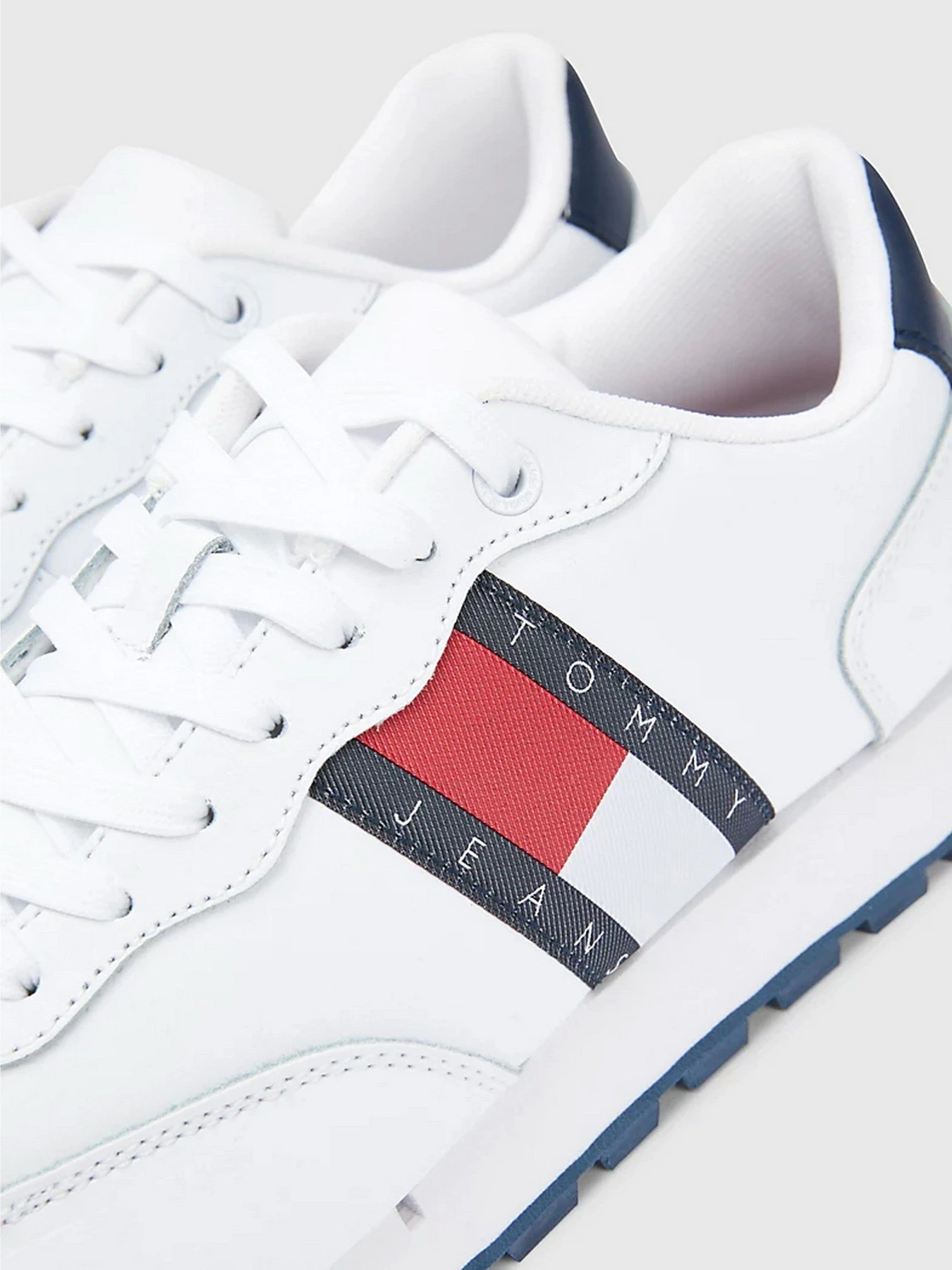 Кроссовки Tommy Hilfiger модель EM0EM00898-YBR Фото