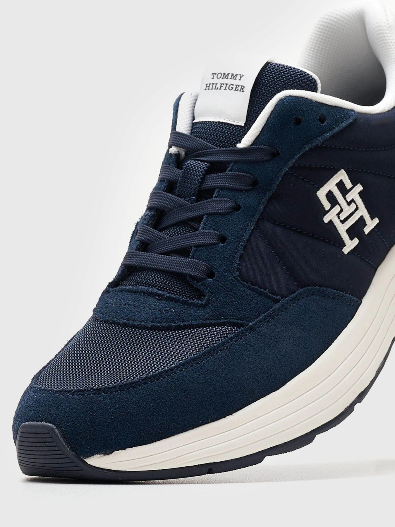 Кроссовки Tommy Hilfiger Classics Elevated Runner Trainers модель FM0FM04636-DW5 Кроссовки Tommy Hilfiger Classics Elevated Runner Trainers модель FM0FM04636-DW5 Фото