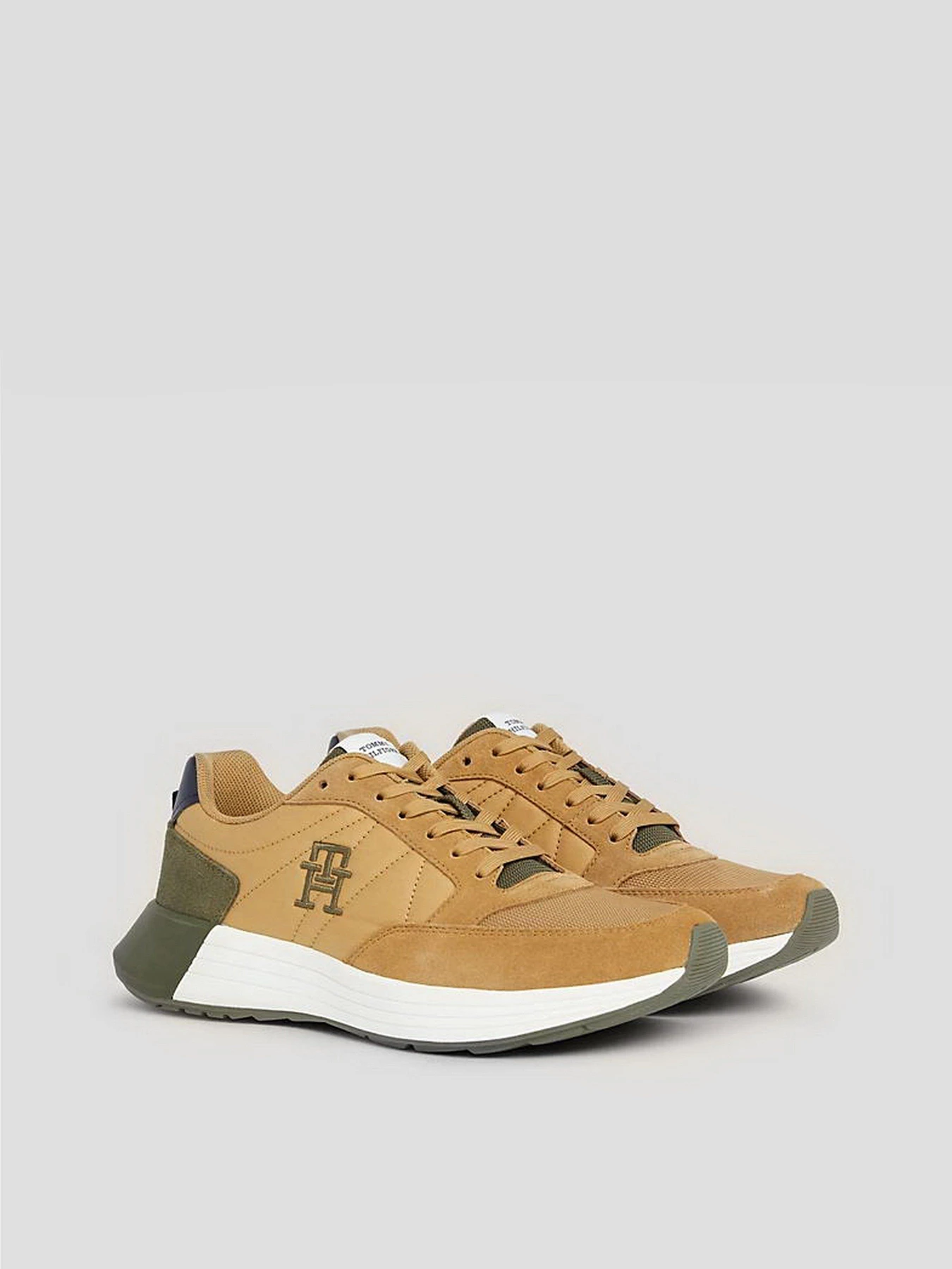 Кроссовки Tommy Hilfiger Classics Elevated Runner Trainers модель FM0FM04636-RBN Кроссовки Tommy Hilfiger Classics Elevated Runner Trainers модель FM0FM04636-RBN Фото