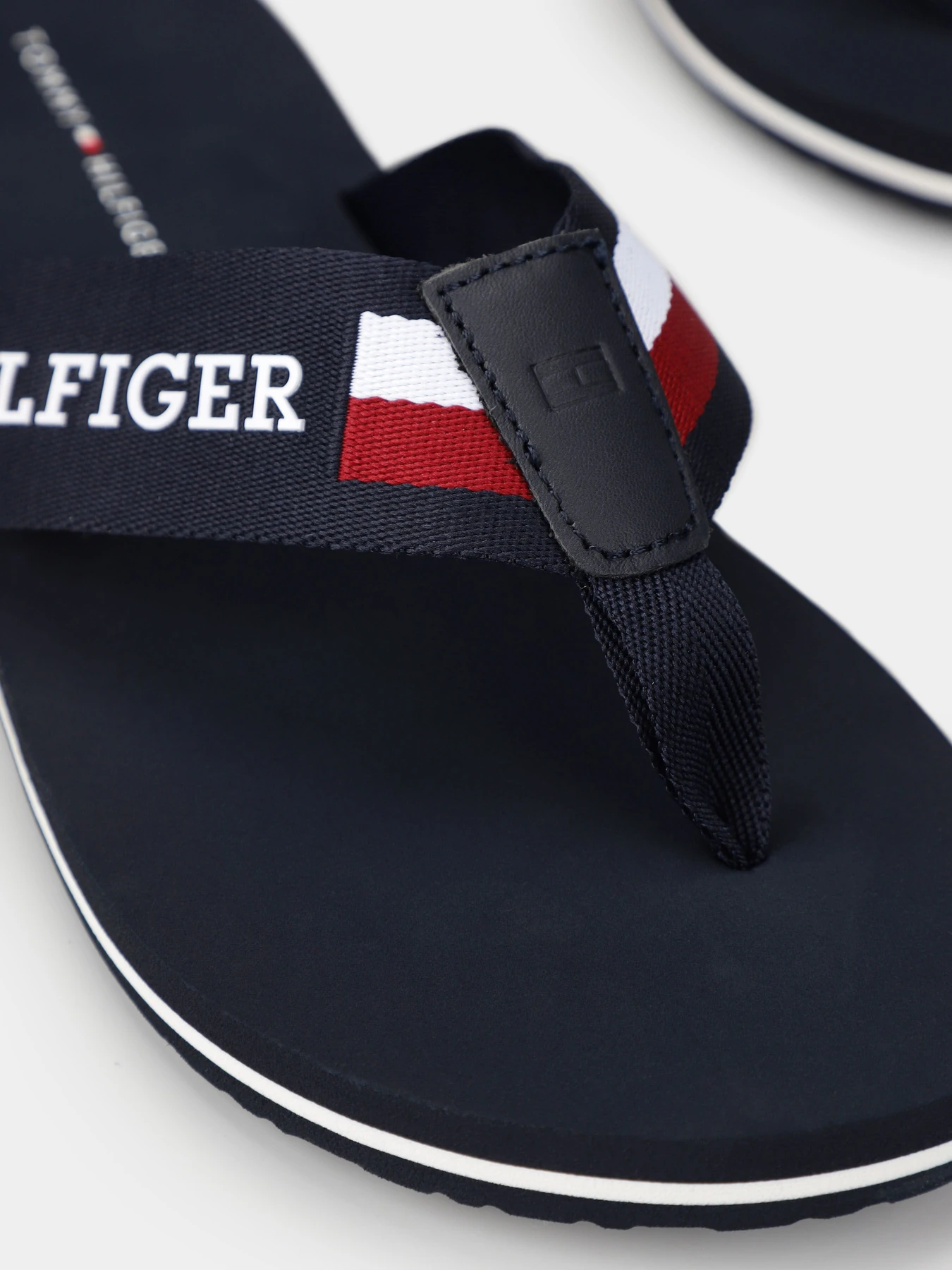 Шльопанці Tommy Hilfiger модель FM0FM04913-DW5 Шльопанці Tommy Hilfiger модель FM0FM04913-DW5 Фото
