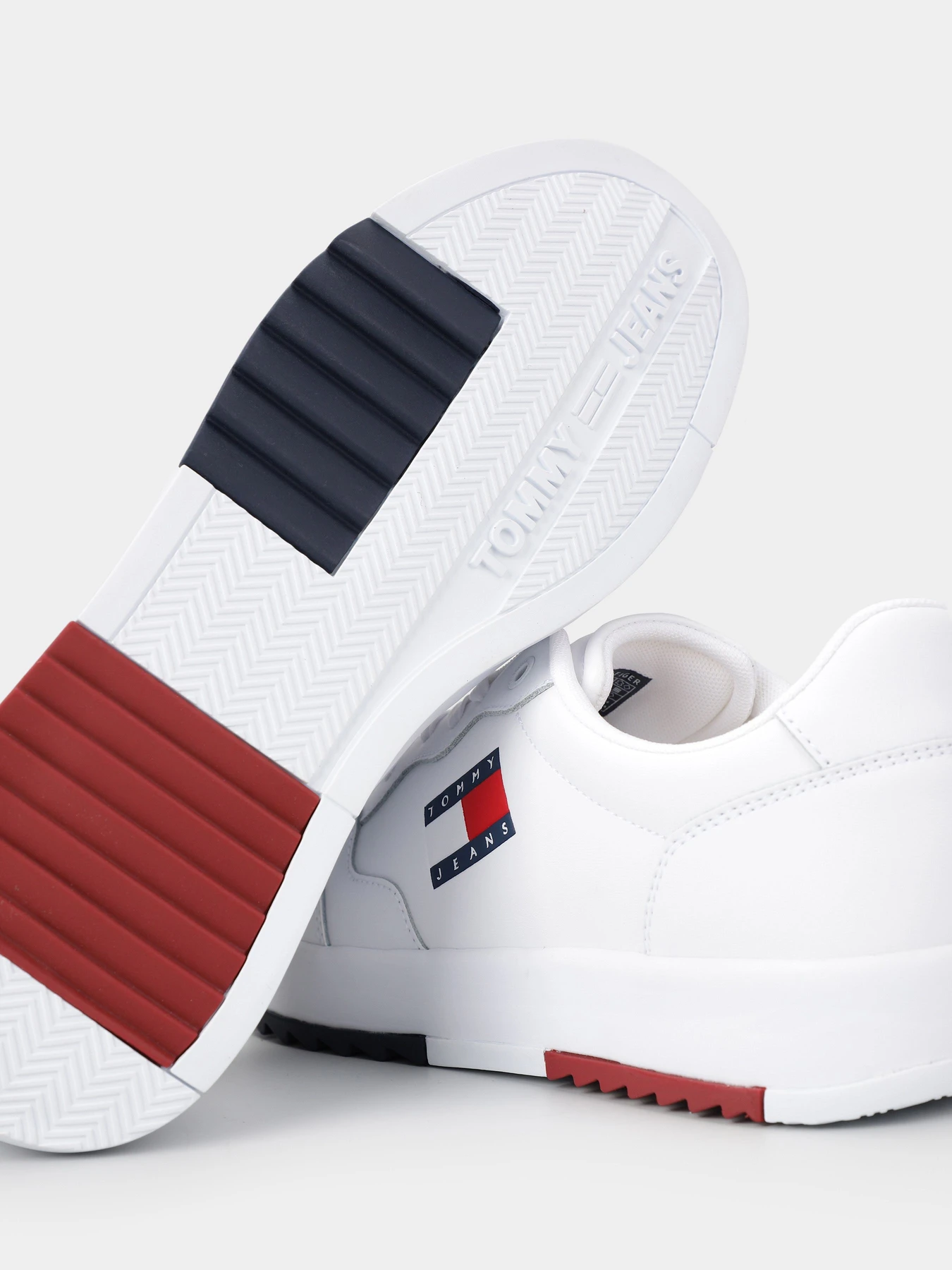 Кросівки Tommy Hilfiger модель EM0EM01397-YBS Кросівки Tommy Hilfiger модель EM0EM01397-YBS Фото