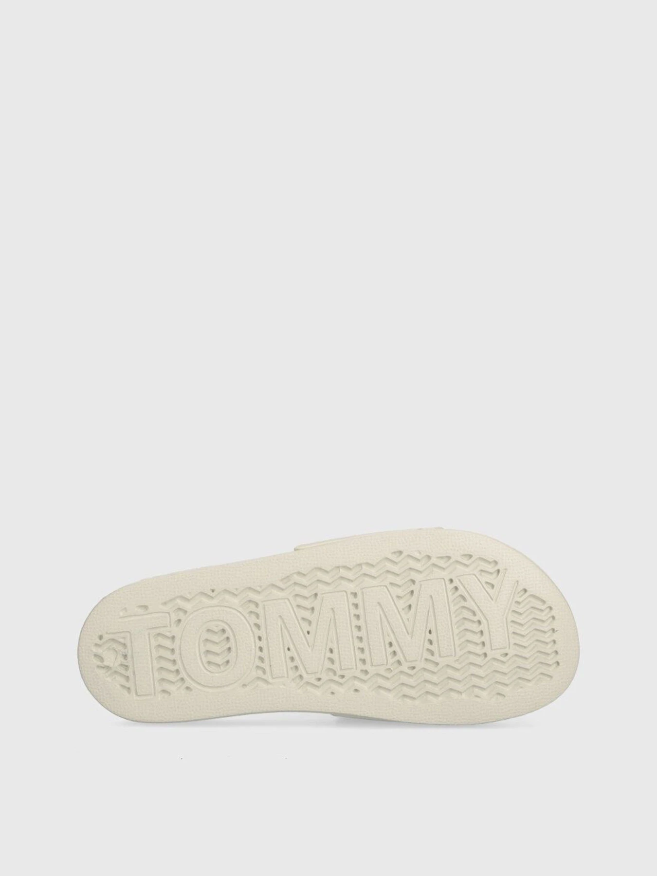 Шлёпанцы Tommy Hilfiger модель EN0EN02432-AEV Шлёпанцы Tommy Hilfiger модель EN0EN02432-AEV Фото