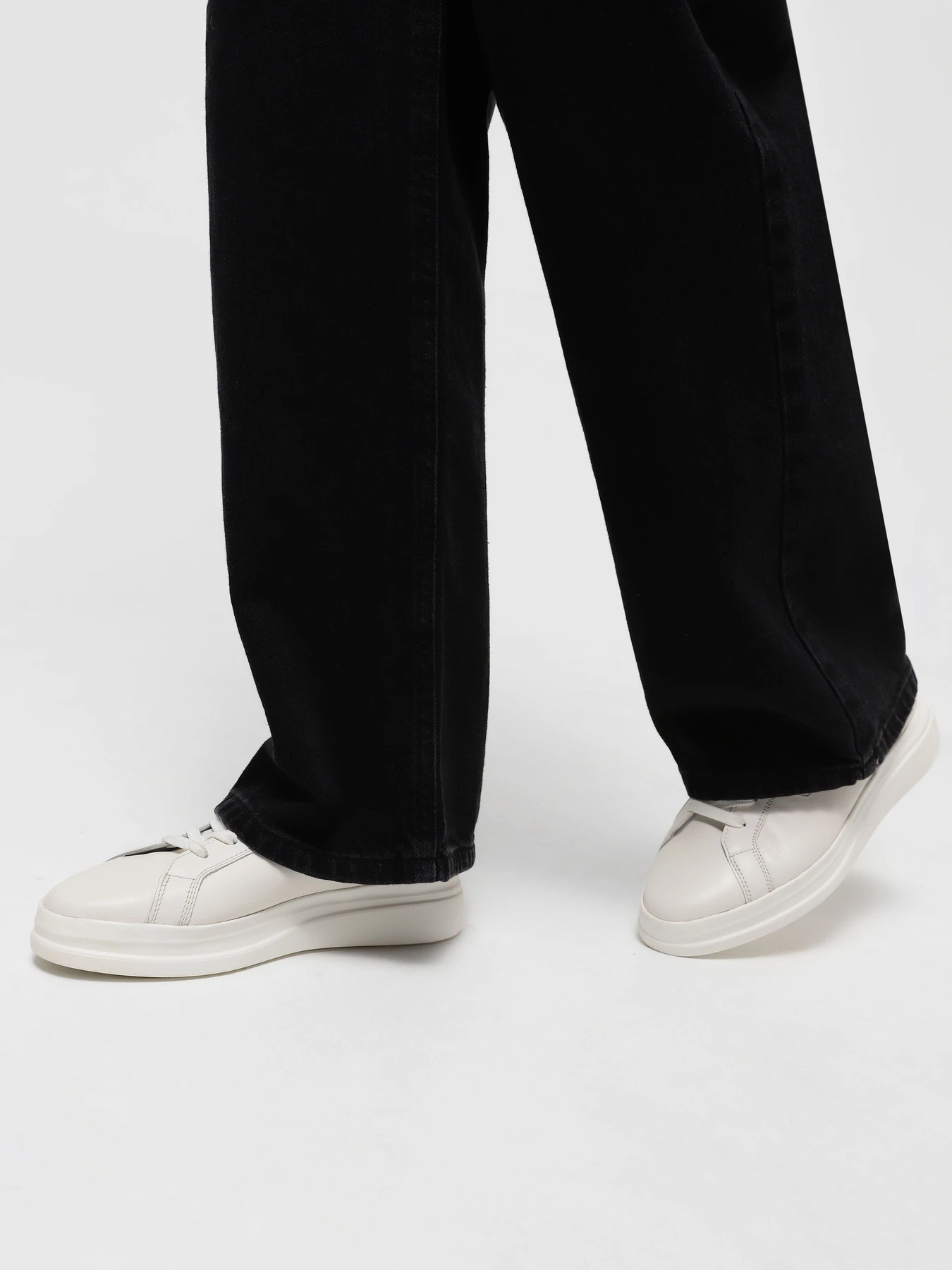 Кросівки Tommy Hilfiger модель FW0FW07460-0K5 Кросівки Tommy Hilfiger модель FW0FW07460-0K5 Фото