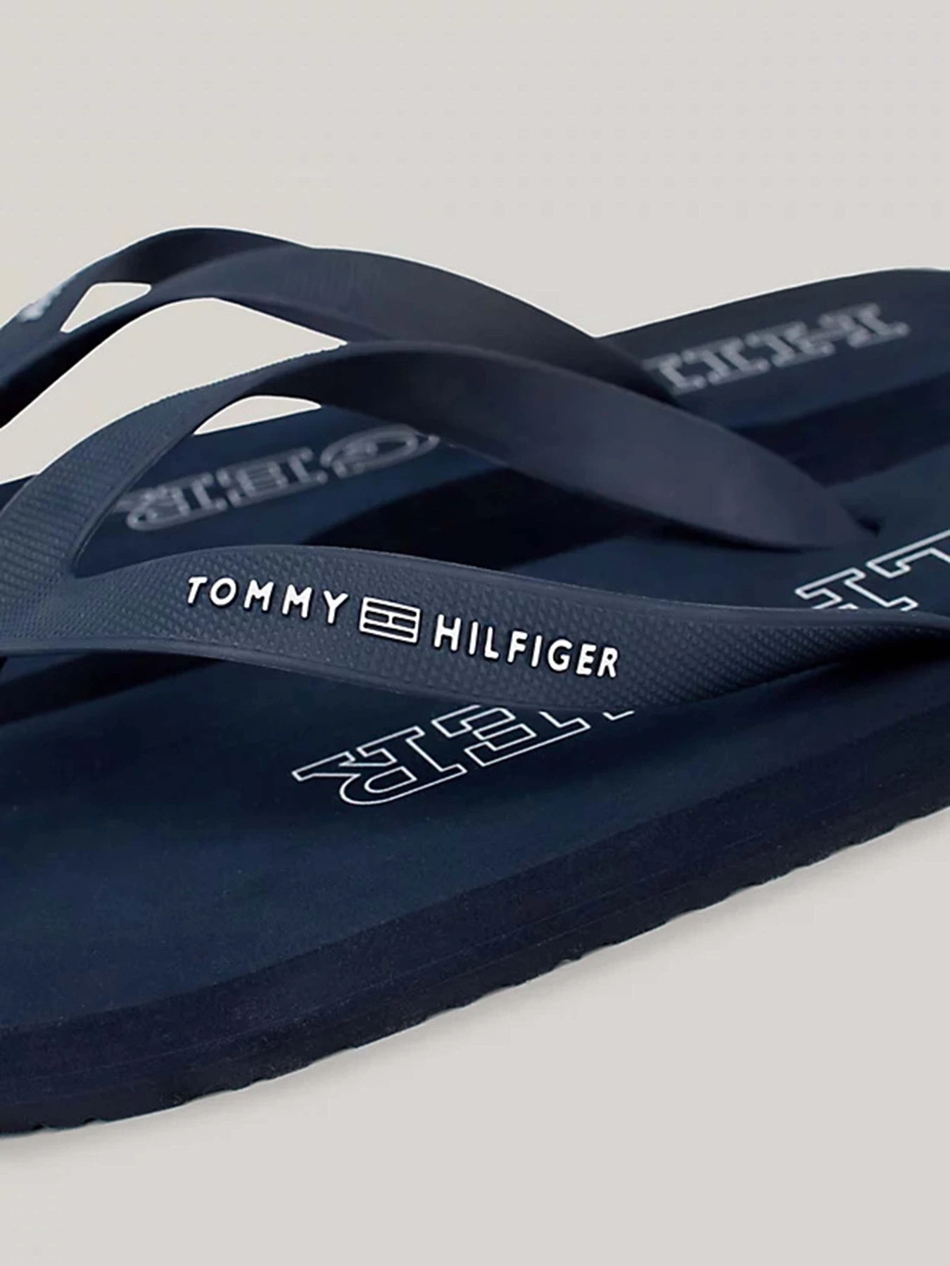 Шльопанці Tommy Hilfiger модель FM0FM05023-DW5 Фото