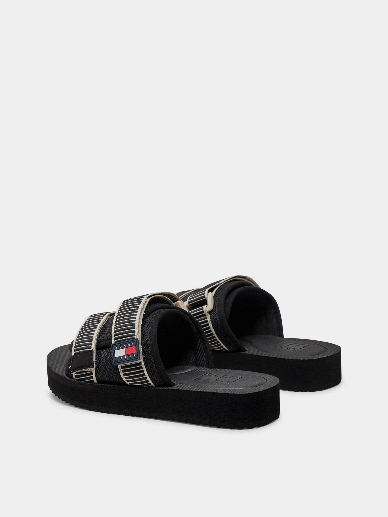 Шлёпанцы Tommy Hilfiger модель EM0EM01389-BDS Шлёпанцы Tommy Hilfiger модель EM0EM01389-BDS Фото