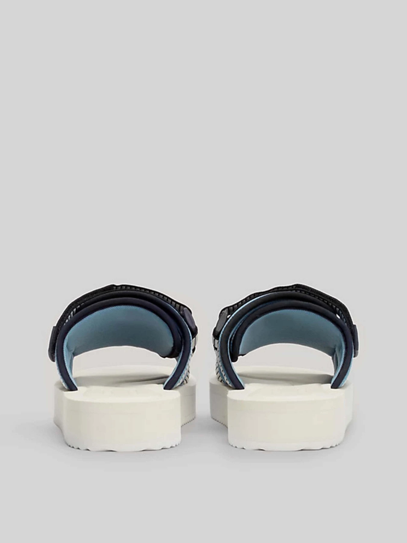 Шльопанці Tommy Hilfiger модель EM0EM01389-CZC Шльопанці Tommy Hilfiger модель EM0EM01389-CZC Фото