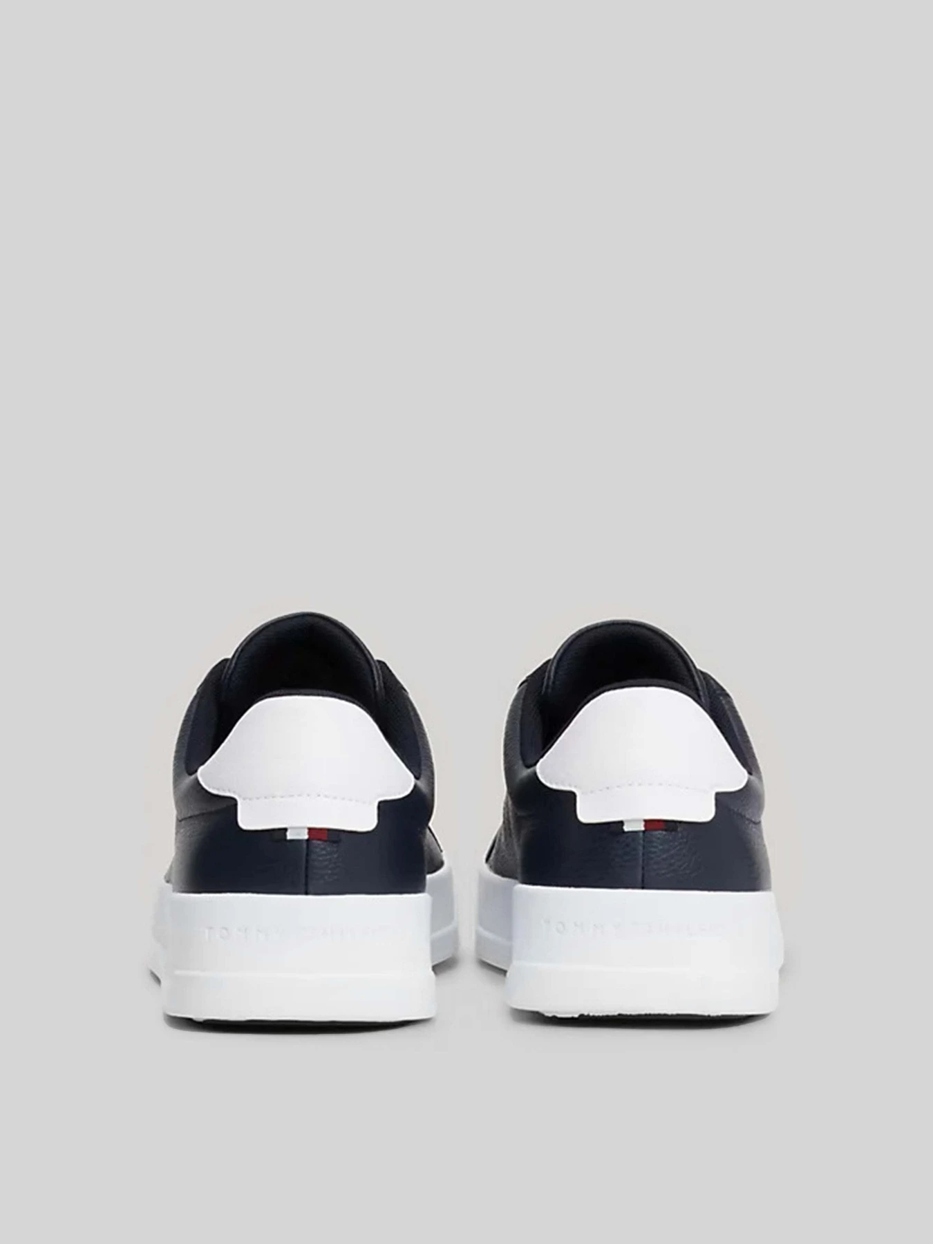Кросівки Tommy Hilfiger модель FM0FM04972-DW5 Кросівки Tommy Hilfiger модель FM0FM04972-DW5 Фото