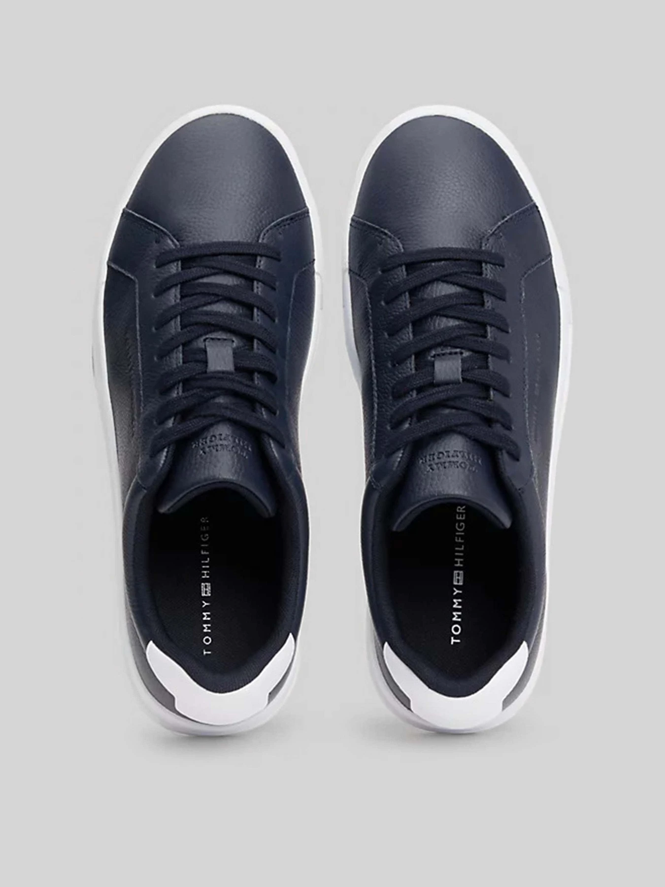 Кросівки Tommy Hilfiger модель FM0FM04972-DW5 Кросівки Tommy Hilfiger модель FM0FM04972-DW5 Фото