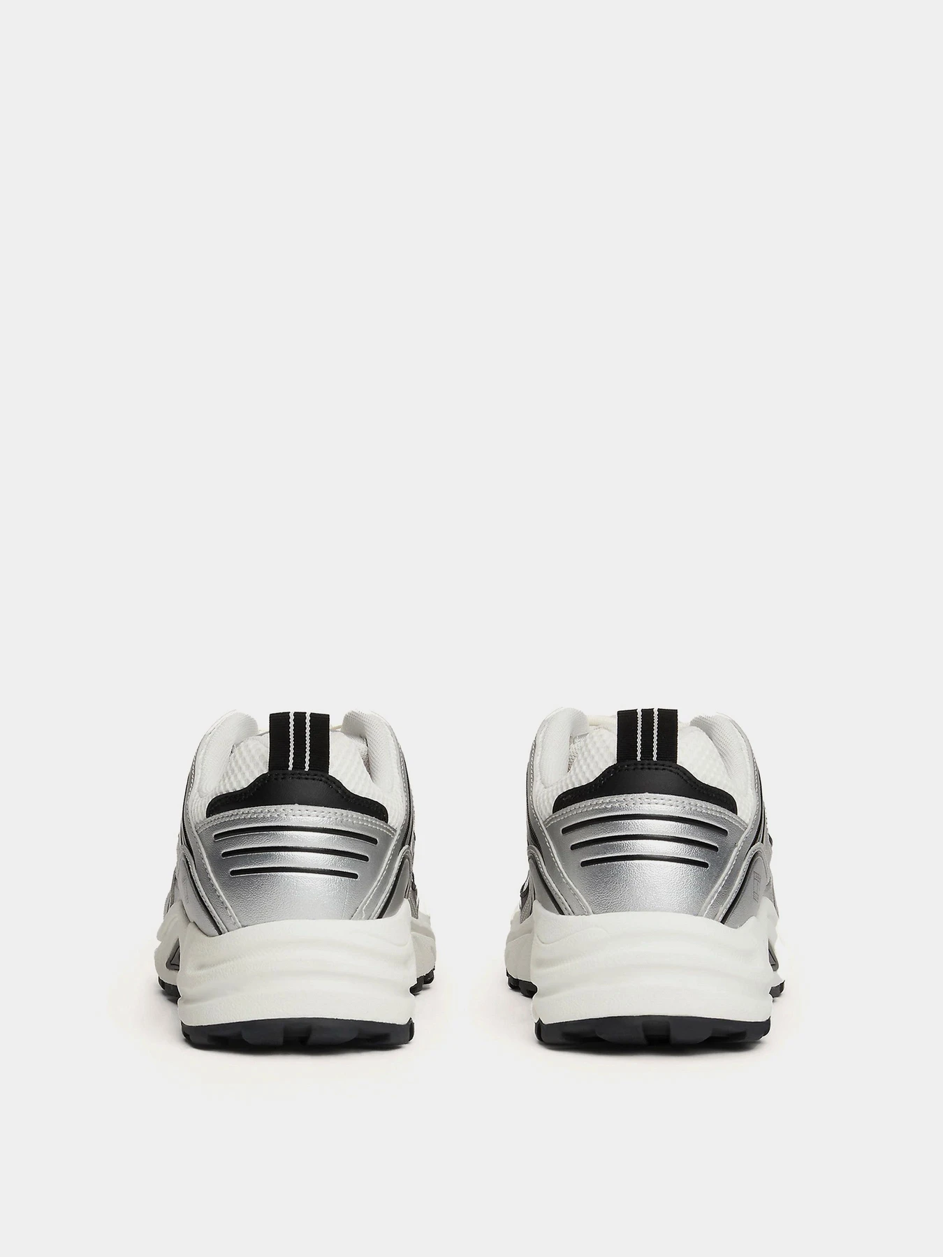 Кроссовки Tommy Hilfiger модель EM0EM01509-BDS Кроссовки Tommy Hilfiger модель EM0EM01509-BDS Фото