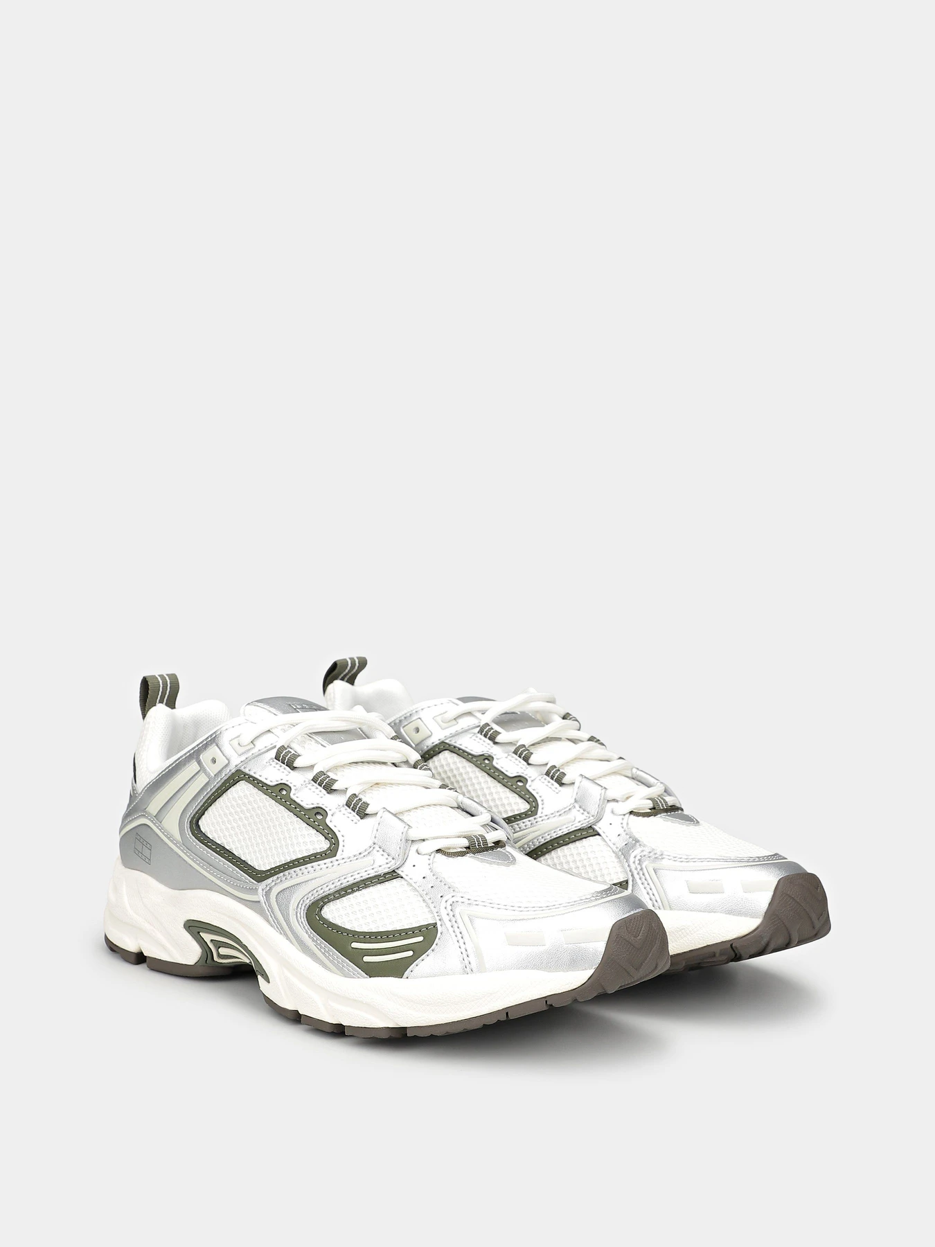 Кросівки Tommy Hilfiger модель EM0EM01509-M00 Кросівки Tommy Hilfiger модель EM0EM01509-M00 Фото