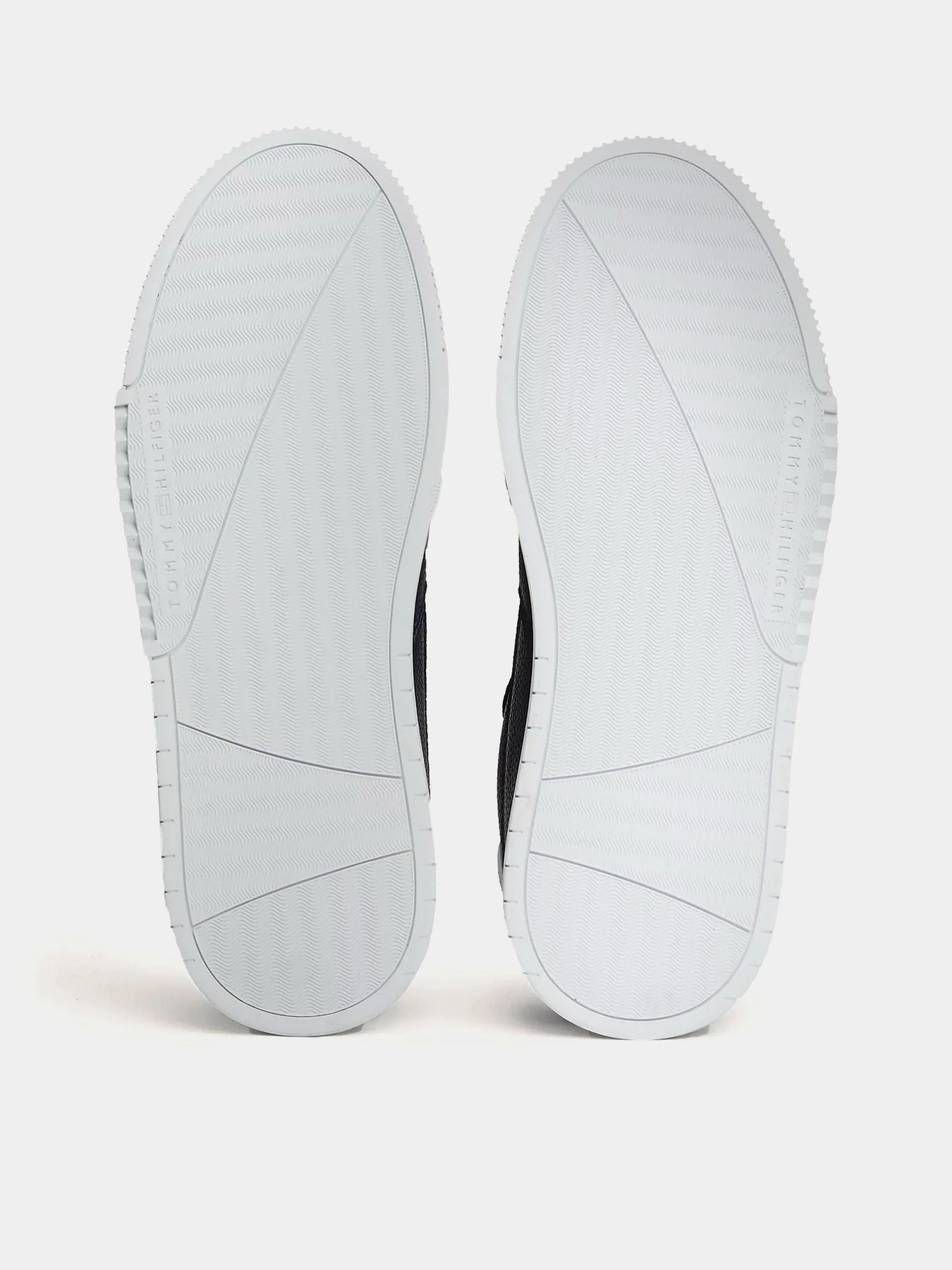 Кеды Tommy Hilfiger модель FM0FM05300-DW5 Кеды Tommy Hilfiger модель FM0FM05300-DW5 Фото