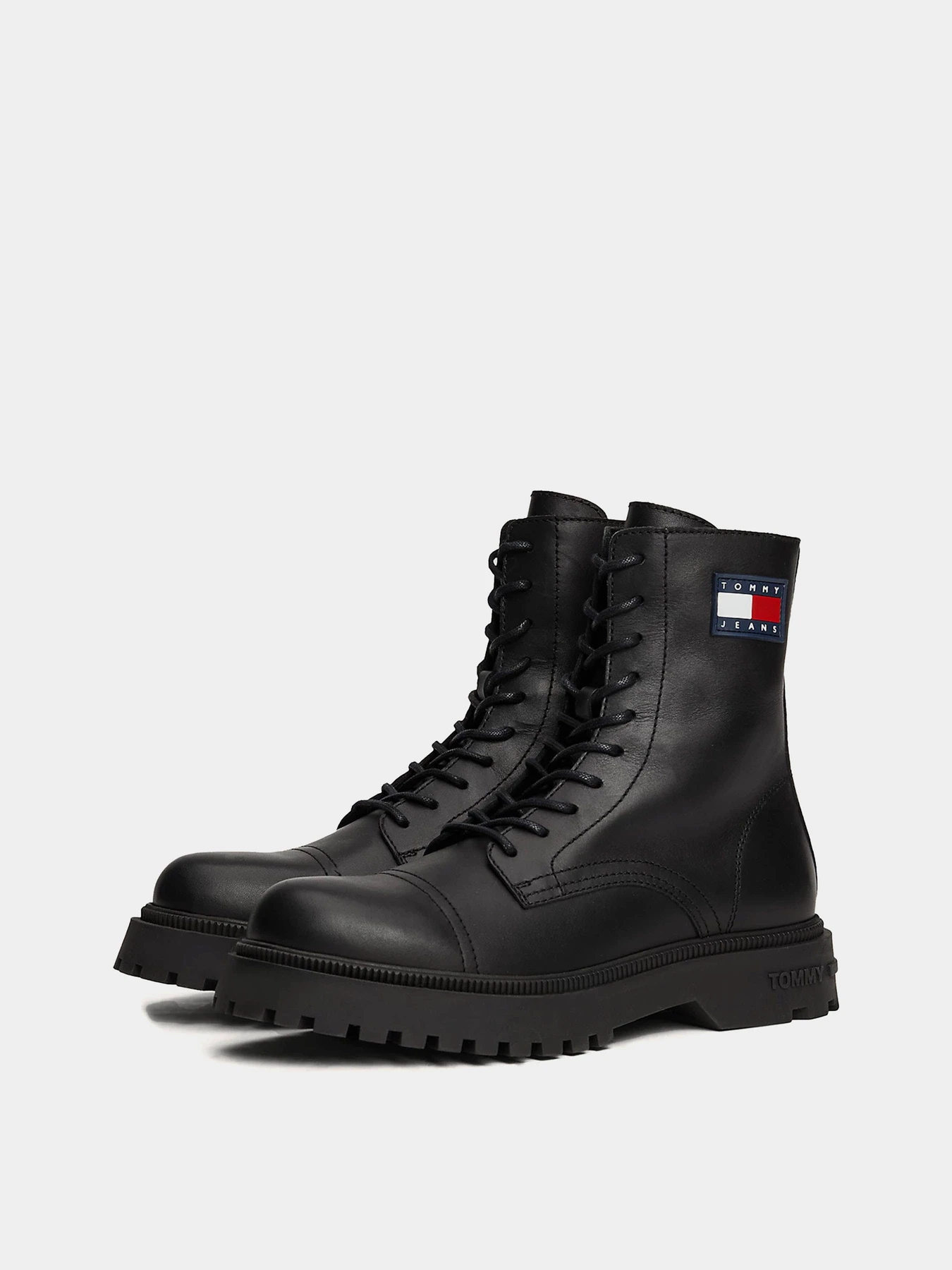 Ботинки и сапоги Tommy Hilfiger модель EM0EM01471-BDS Ботинки и сапоги Tommy Hilfiger модель EM0EM01471-BDS Фото
