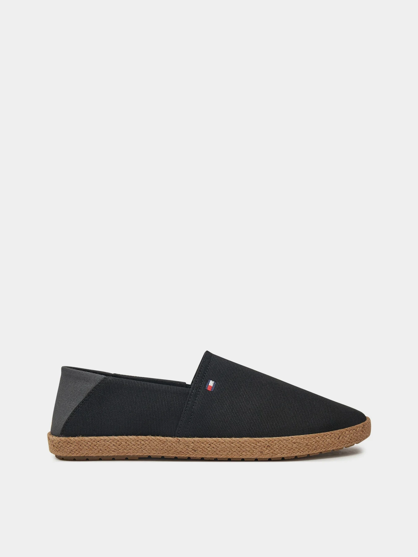 Слипоны и мокасины Tommy Hilfiger модель FM0FM05353-BDS Слипоны и мокасины Tommy Hilfiger модель FM0FM05353-BDS Фото
