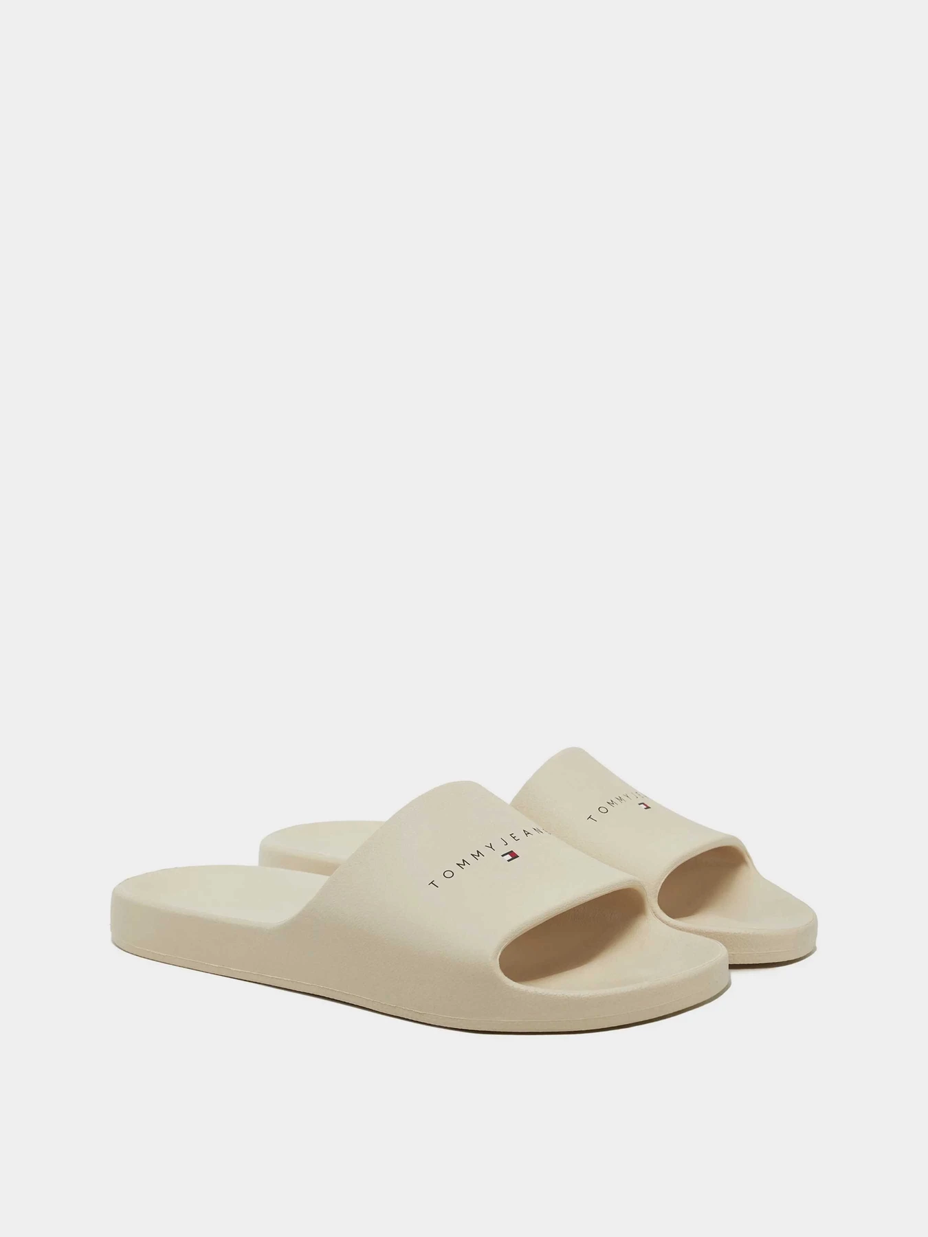 Шлёпанцы Tommy Hilfiger модель EM0EM01559-ACG Шлёпанцы Tommy Hilfiger модель EM0EM01559-ACG Фото