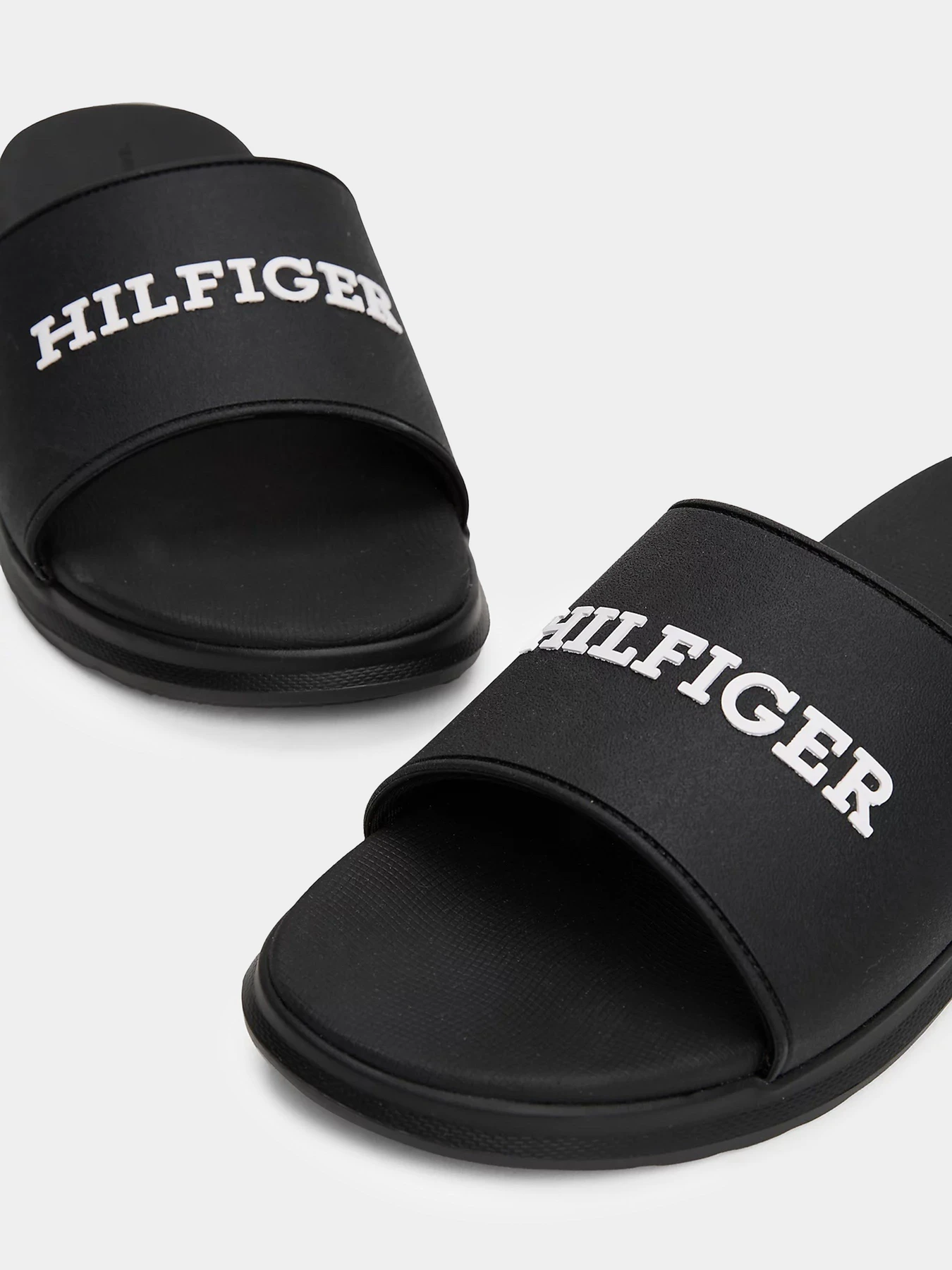 Шлёпанцы Tommy Hilfiger модель FM0FM05430-BDS Шлёпанцы Tommy Hilfiger модель FM0FM05430-BDS Фото