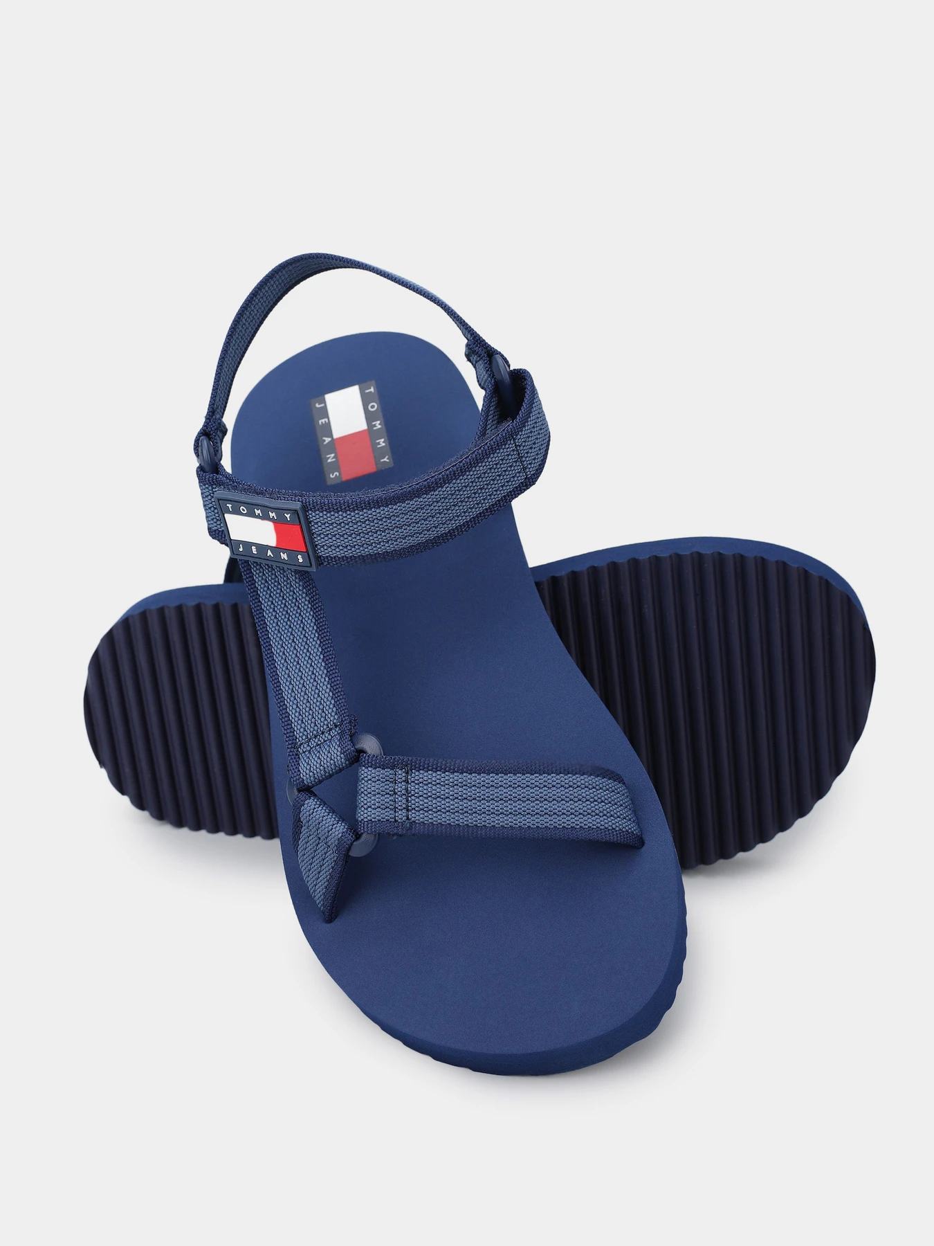 Сандалии Tommy Hilfiger модель EM0EM01563-C67 Сандалии Tommy Hilfiger модель EM0EM01563-C67 Фото